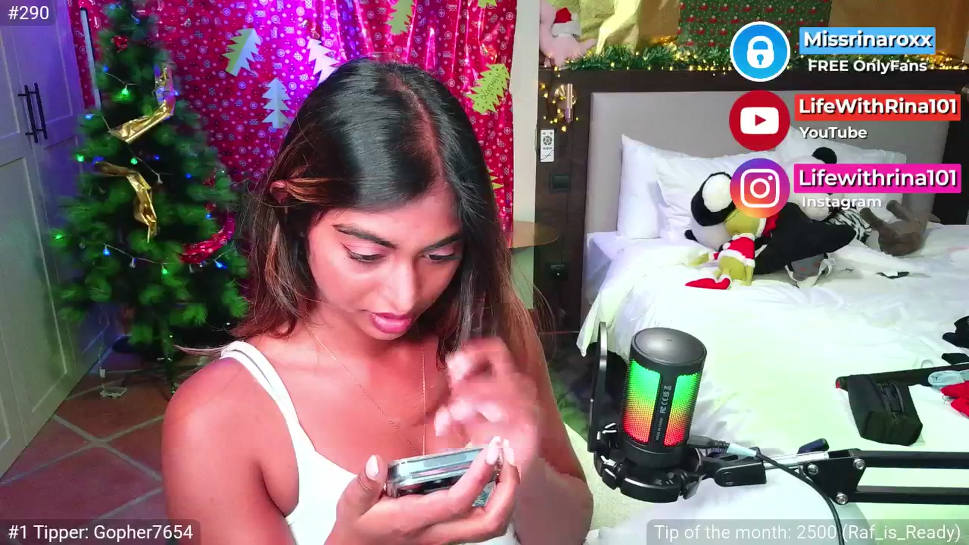 Gallery image thumbnail from Missrinaroxx's myfreecams stream on, 12/03/2025, 22:12 image 20 of 20