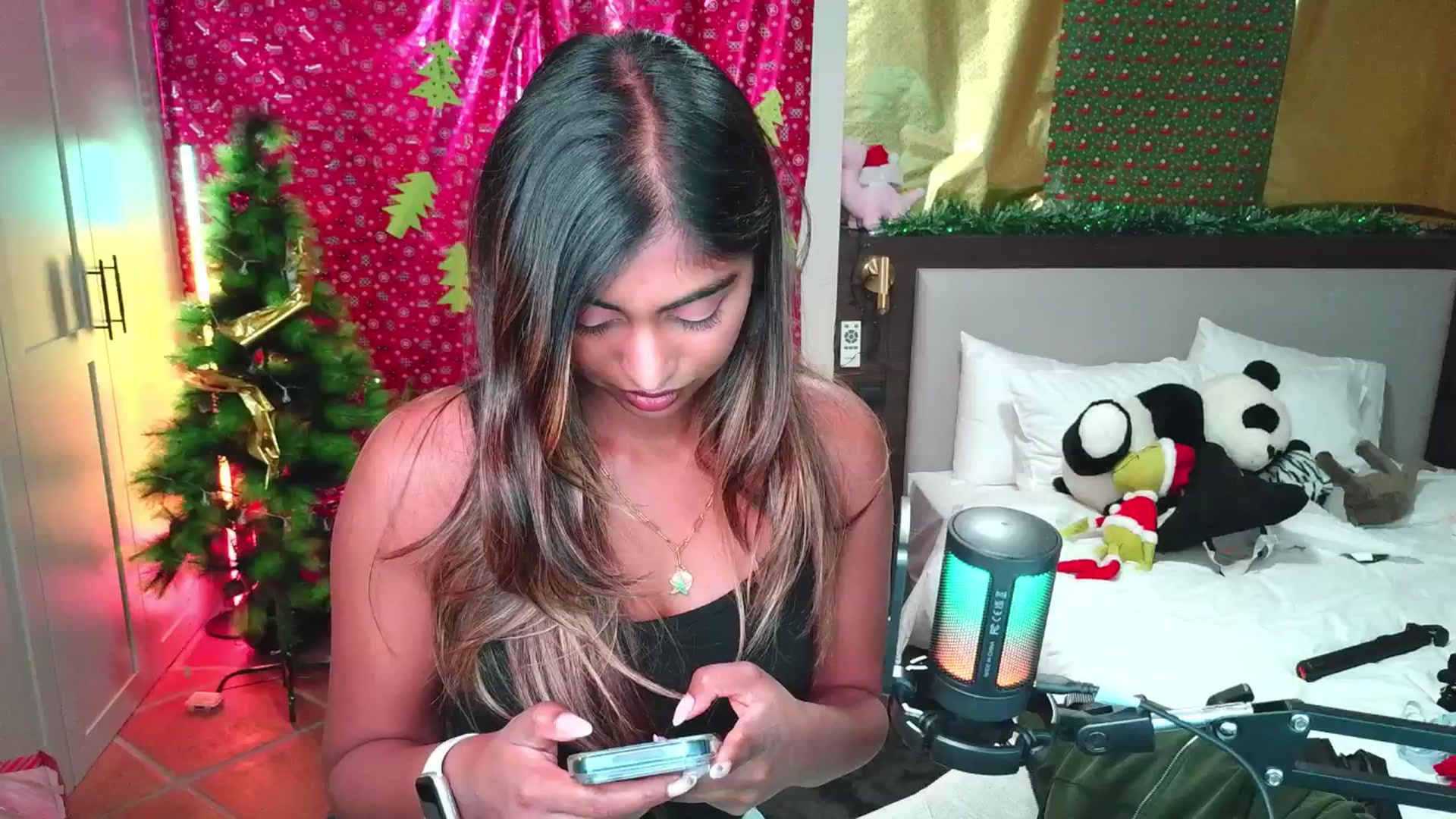 Gallery image thumbnail from Missrinaroxx's myfreecams stream on, 12/04/2025, 22:27 image 5 of 20