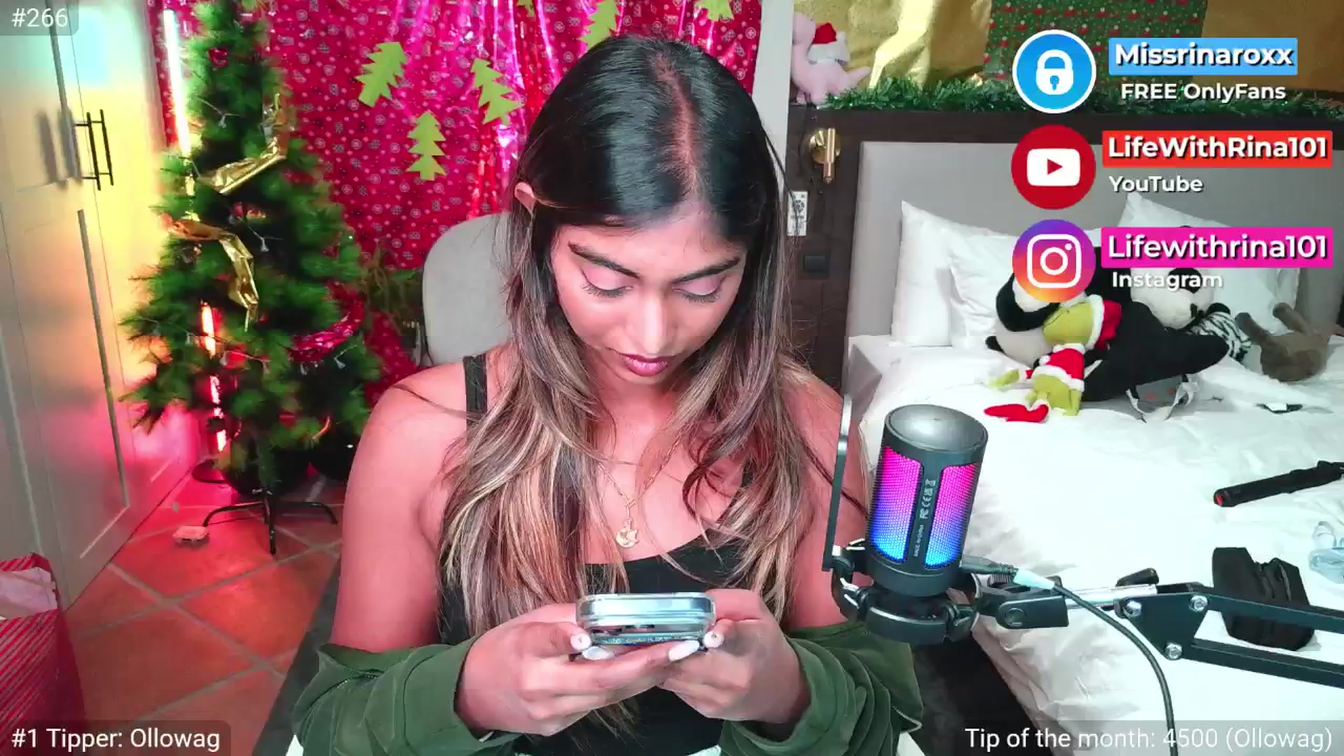 Gallery image thumbnail from Missrinaroxx's myfreecams stream on, 12/04/2025, 22:27 image 17 of 20