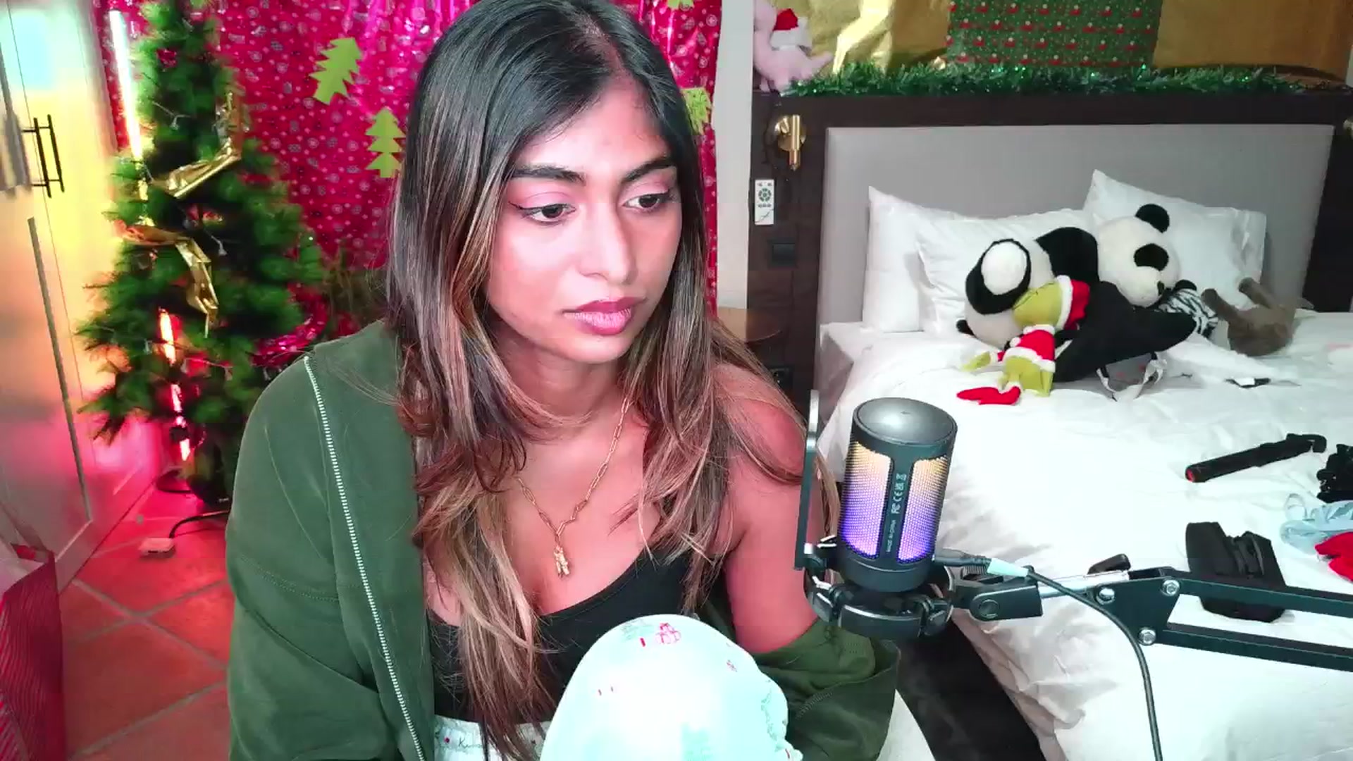 Gallery image thumbnail from Missrinaroxx's myfreecams stream on, 12/04/2025, 22:27 image 1 of 20