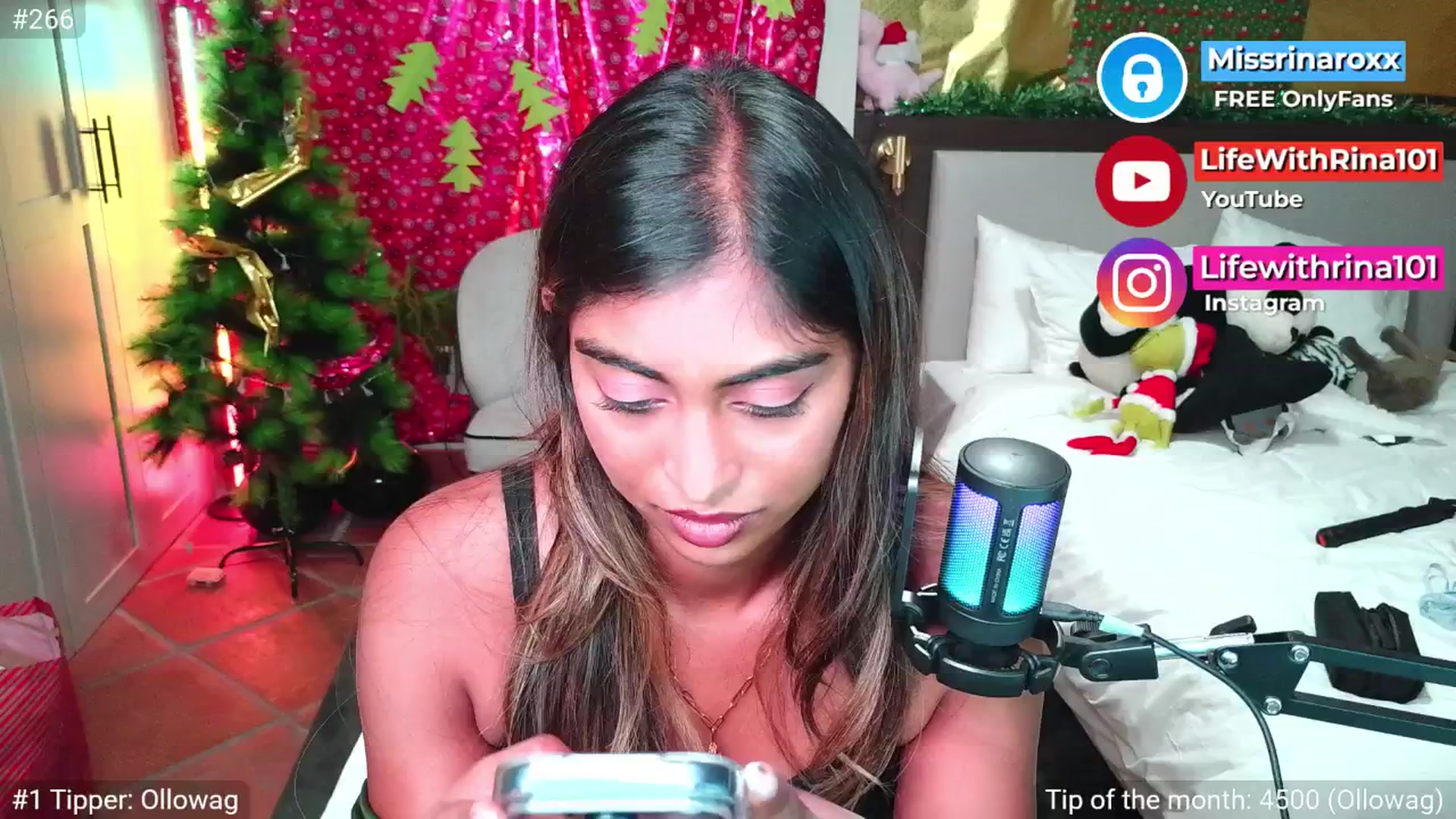 Gallery image thumbnail from Missrinaroxx's myfreecams stream on, 12/04/2025, 22:27 image 15 of 20