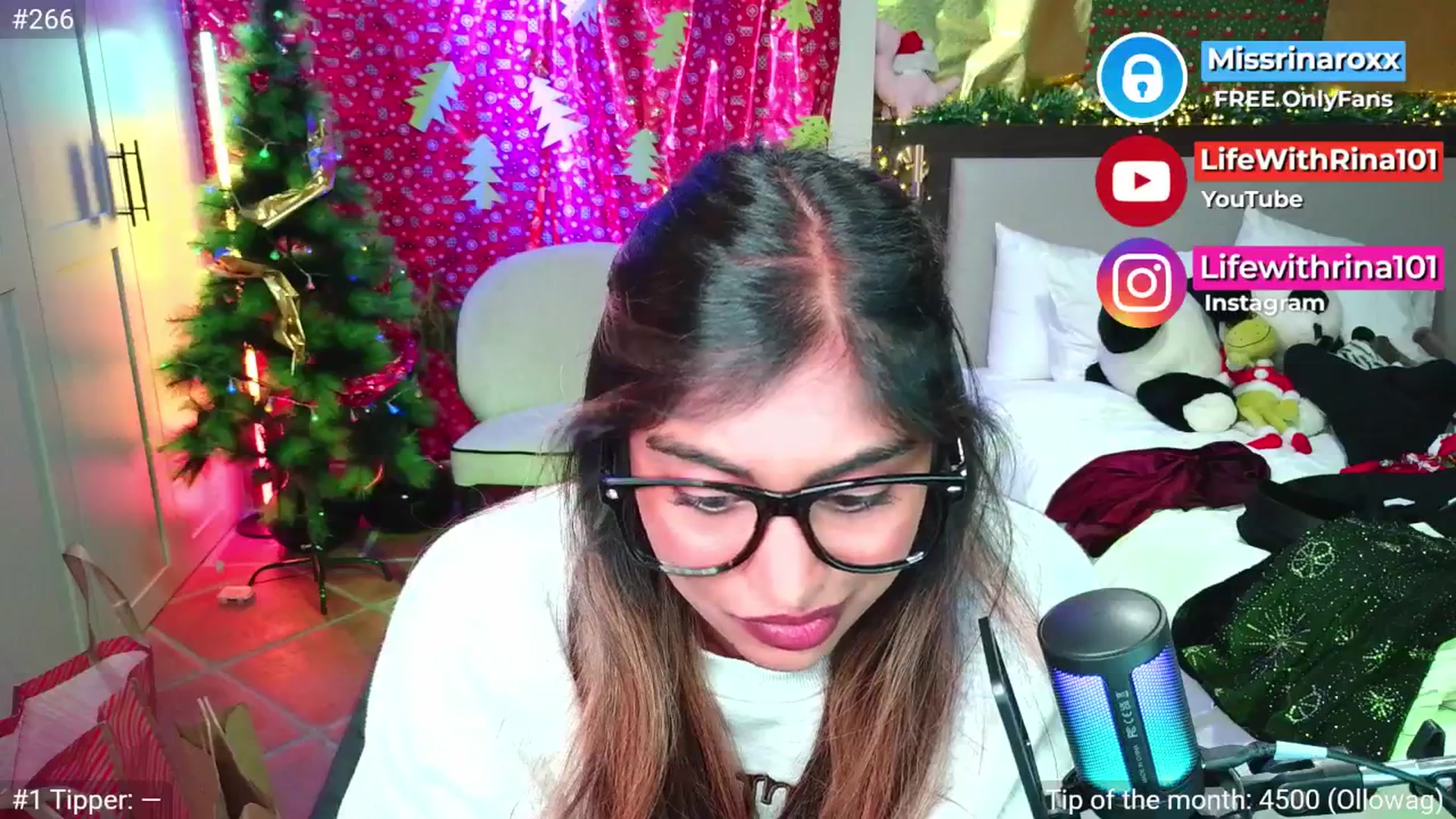 Gallery image thumbnail from Missrinaroxx's myfreecams stream on, 12/09/2025, 21:34 image 5 of 20