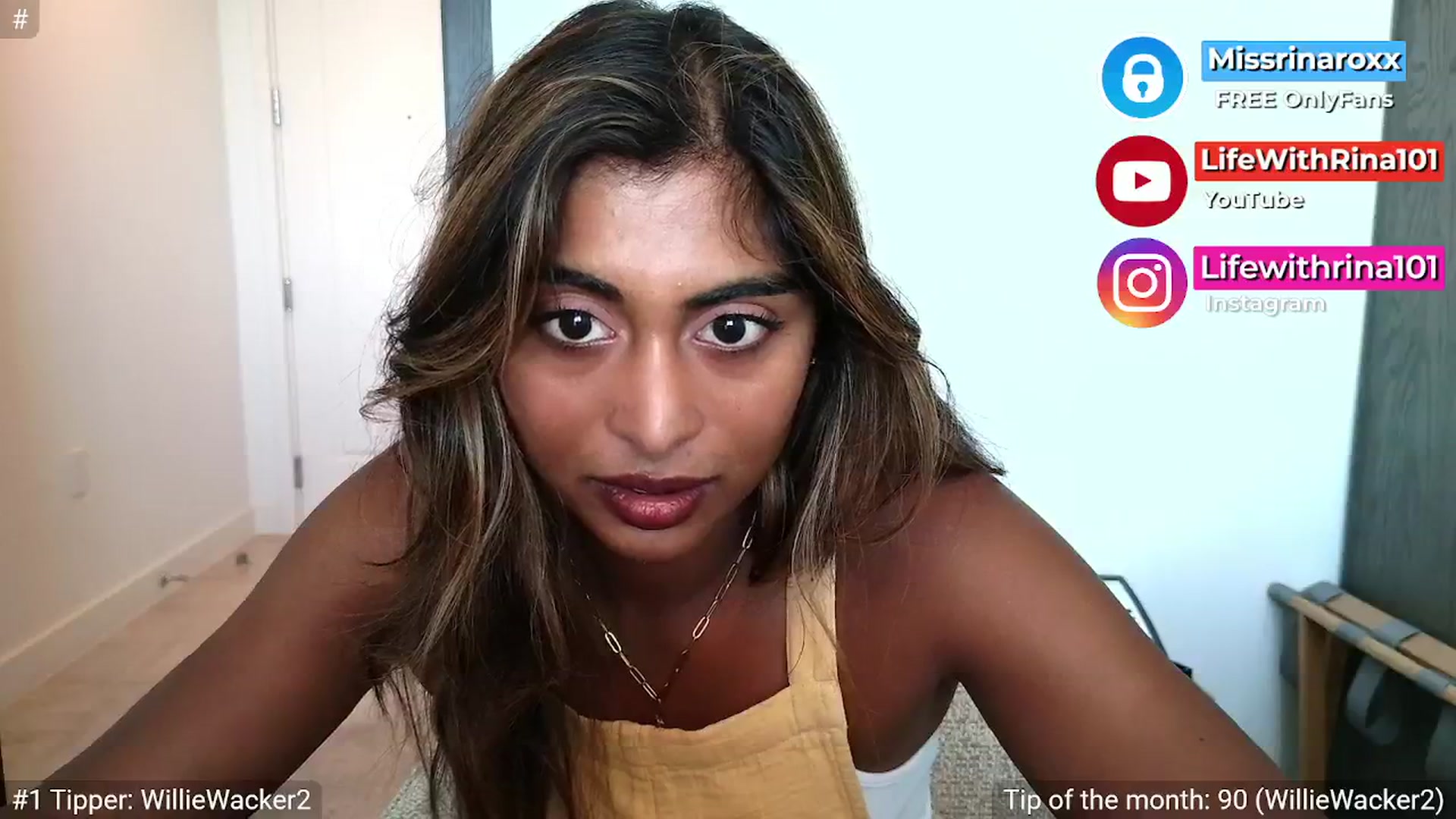 Gallery image thumbnail from Missrinaroxx's myfreecams stream on, 01/07/2026, 20:05 image 4 of 20