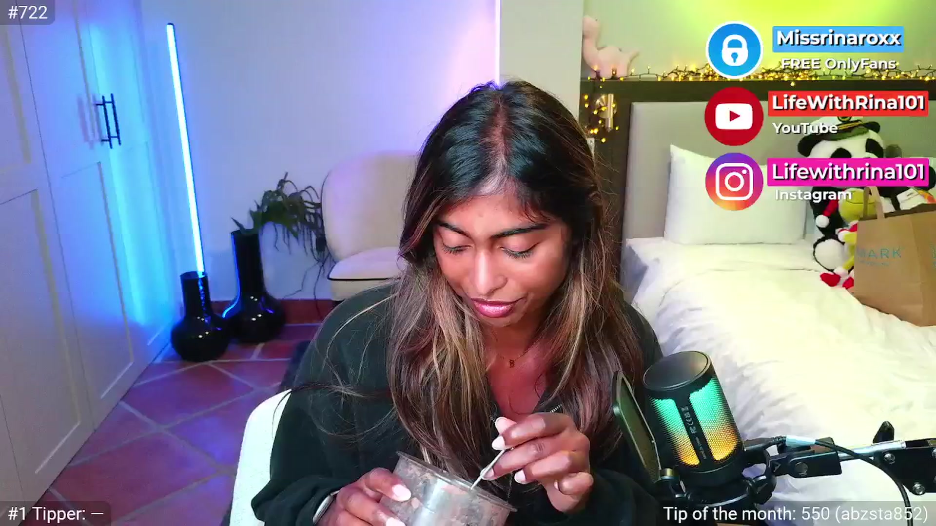 Gallery image thumbnail from Missrinaroxx's myfreecams stream on, 04/06/2026, 20:02 image 2 of 20