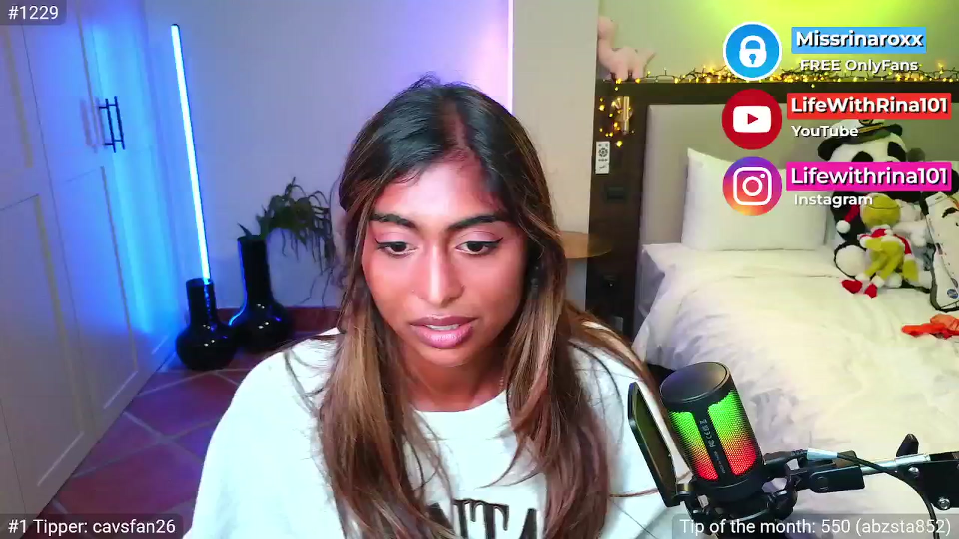 Gallery image thumbnail from Missrinaroxx's myfreecams stream on, 04/10/2026, 19:38 image 7 of 20