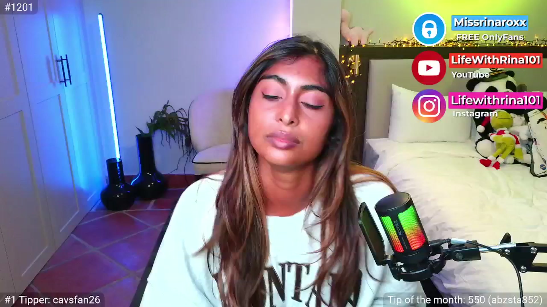 Gallery image thumbnail from Missrinaroxx's myfreecams stream on, 04/10/2026, 19:38 image 17 of 20