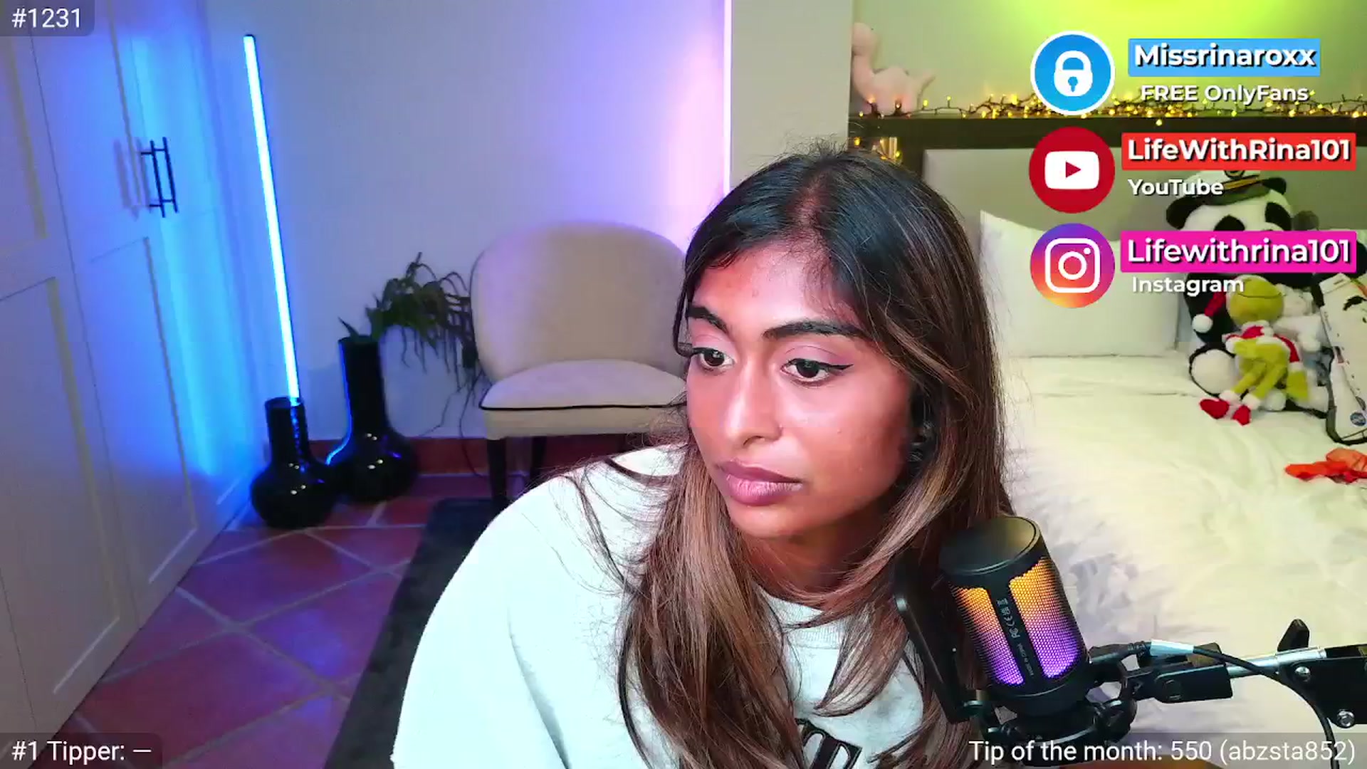 Gallery image thumbnail from Missrinaroxx's myfreecams stream on, 04/10/2026, 19:38 image 4 of 20