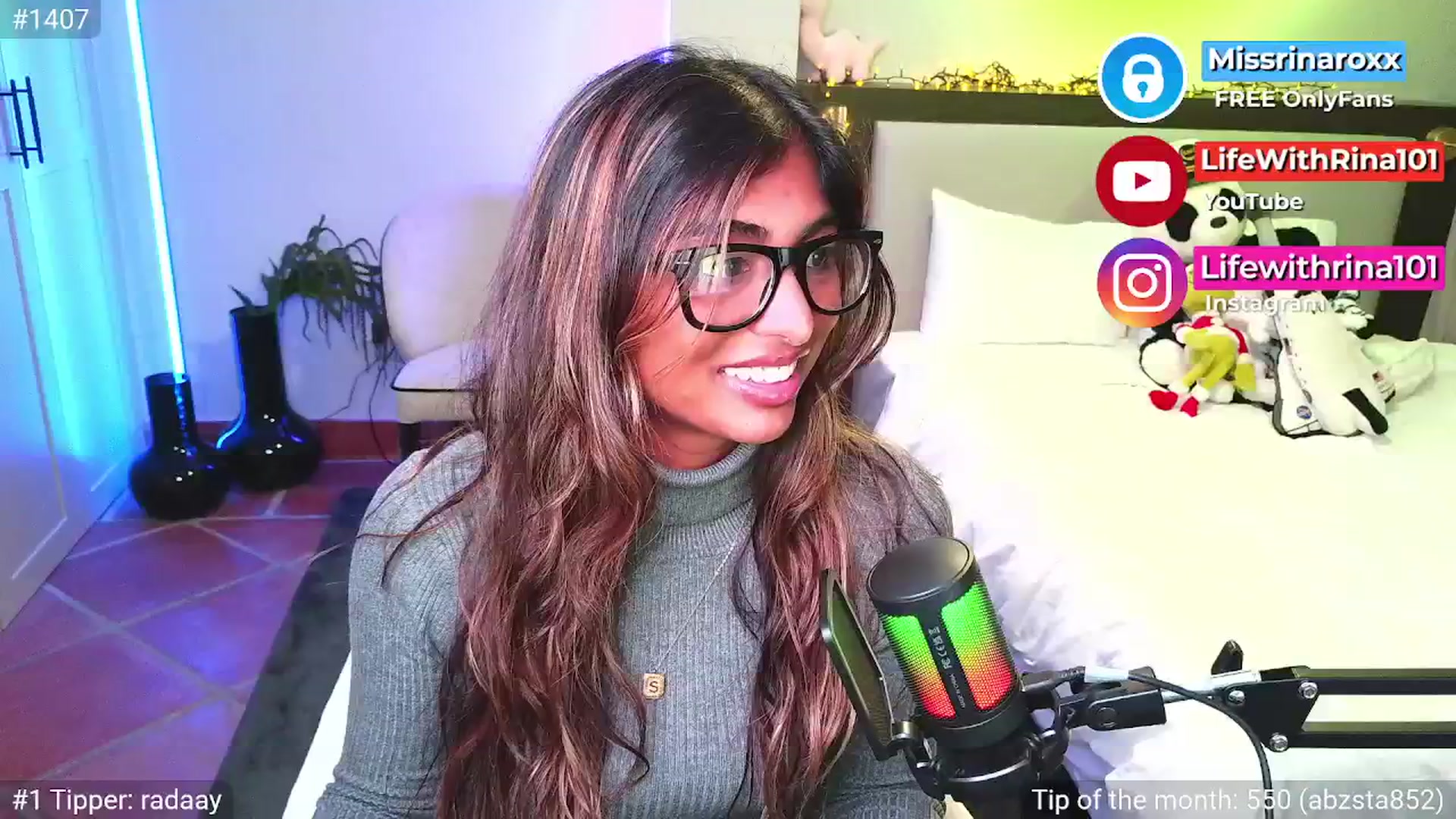 Gallery image thumbnail from Missrinaroxx's myfreecams stream on, 04/12/2026, 19:39 image 19 of 20