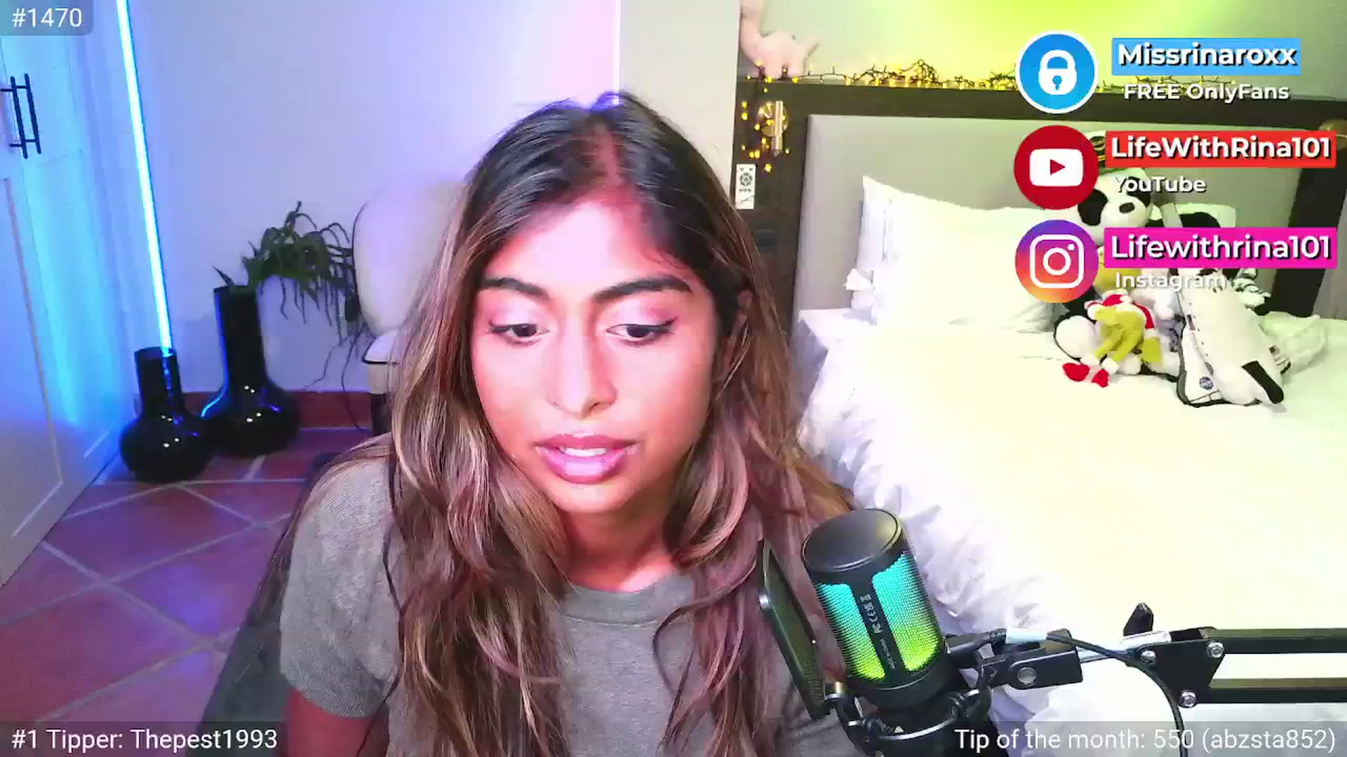 Gallery image thumbnail from Missrinaroxx's myfreecams stream on, 04/13/2026, 19:05 image 14 of 20