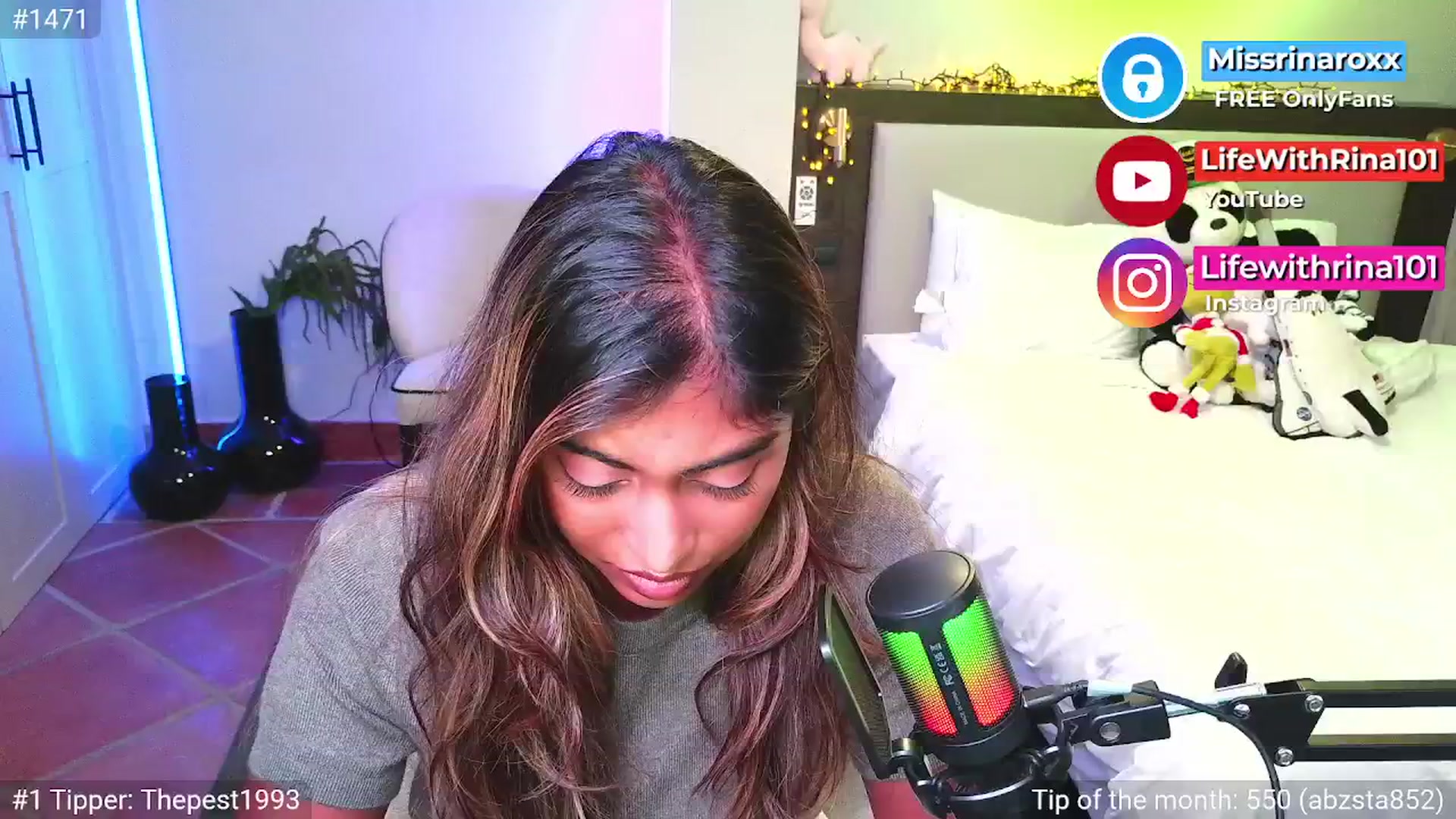Gallery image thumbnail from Missrinaroxx's myfreecams stream on, 04/13/2026, 19:05 image 19 of 20