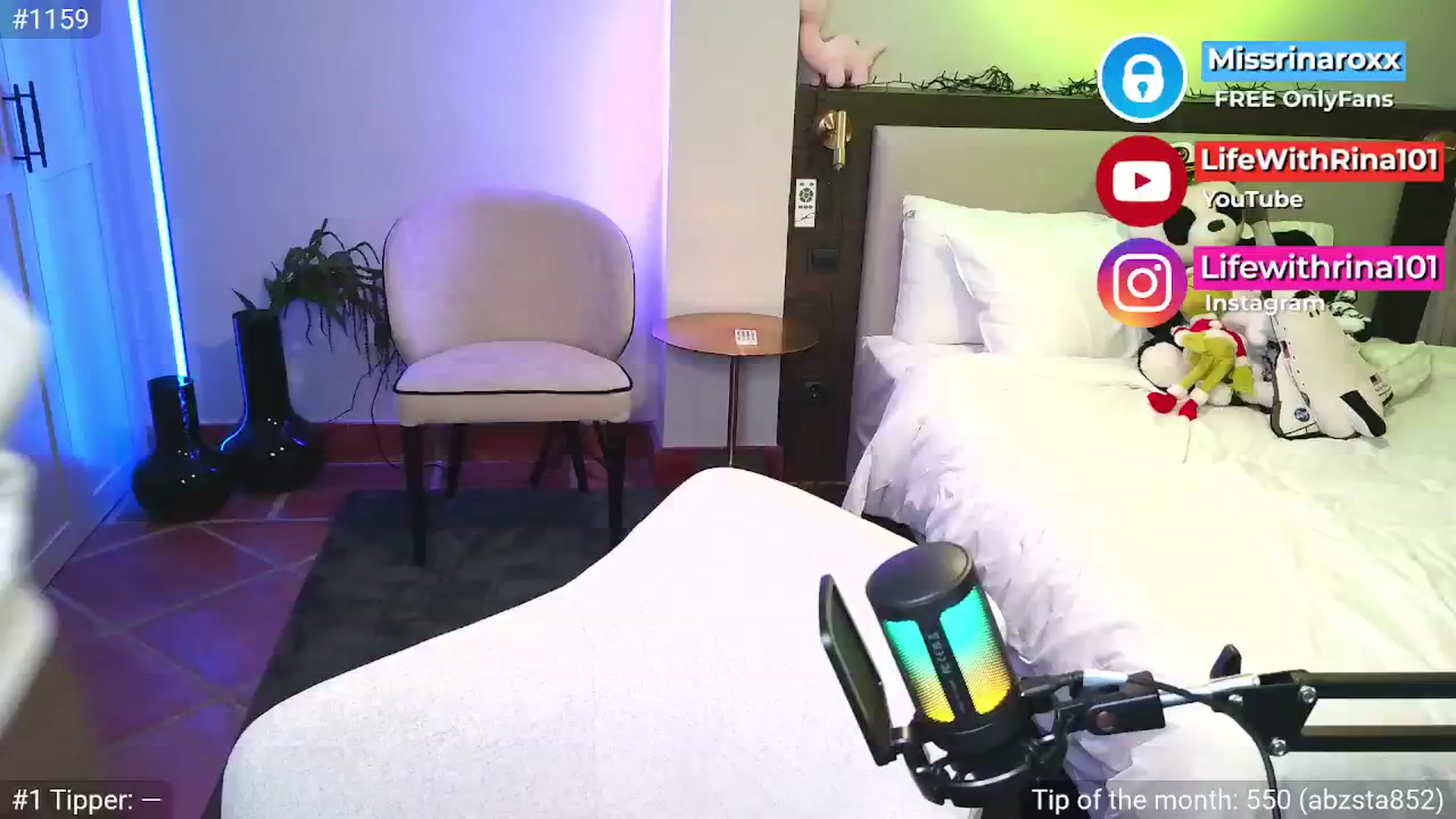 Gallery image thumbnail from Missrinaroxx's myfreecams stream on, 04/15/2026, 19:16 image 12 of 20