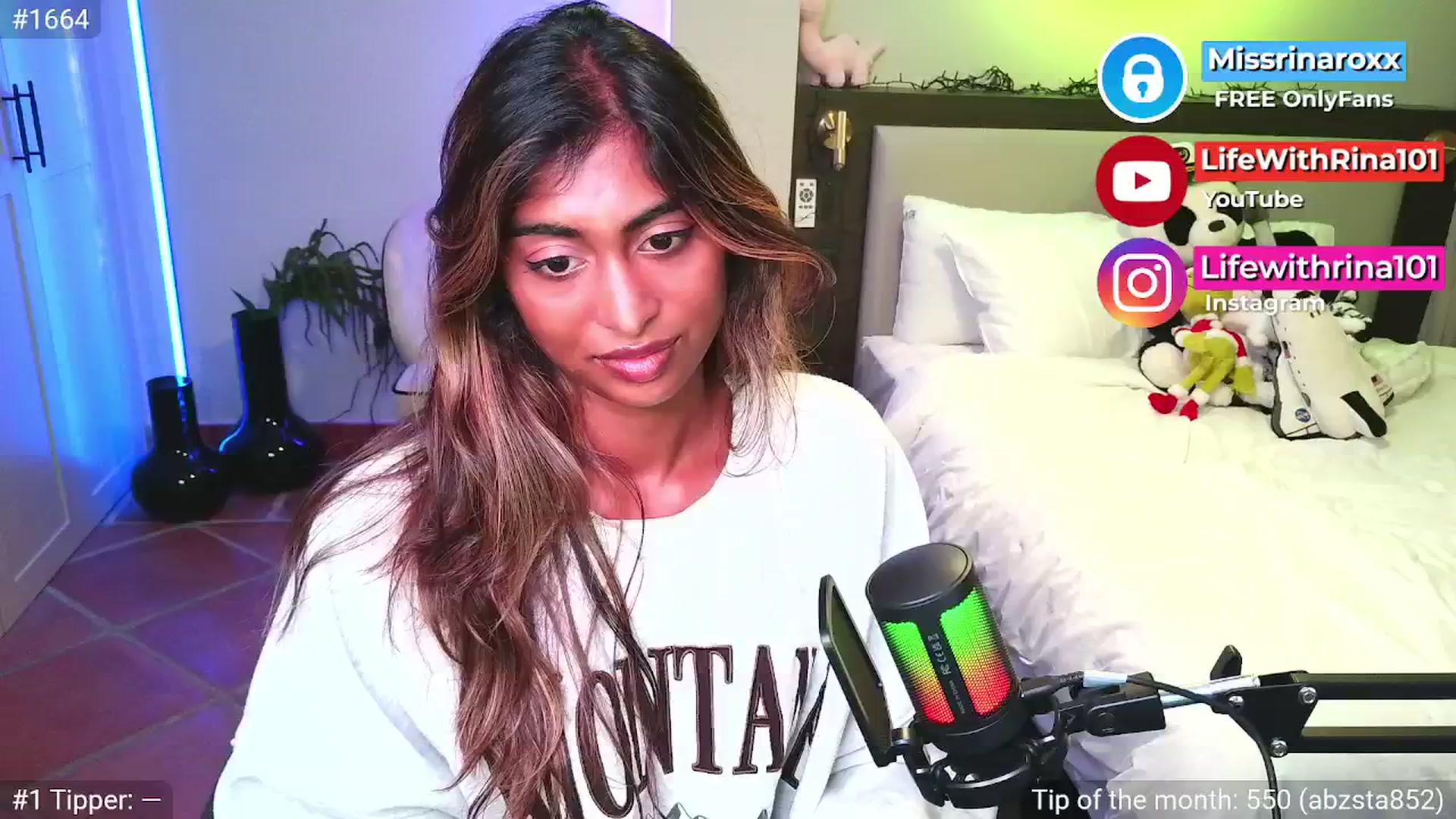 Gallery image thumbnail from Missrinaroxx's myfreecams stream on, 04/15/2026, 19:16 image 1 of 20