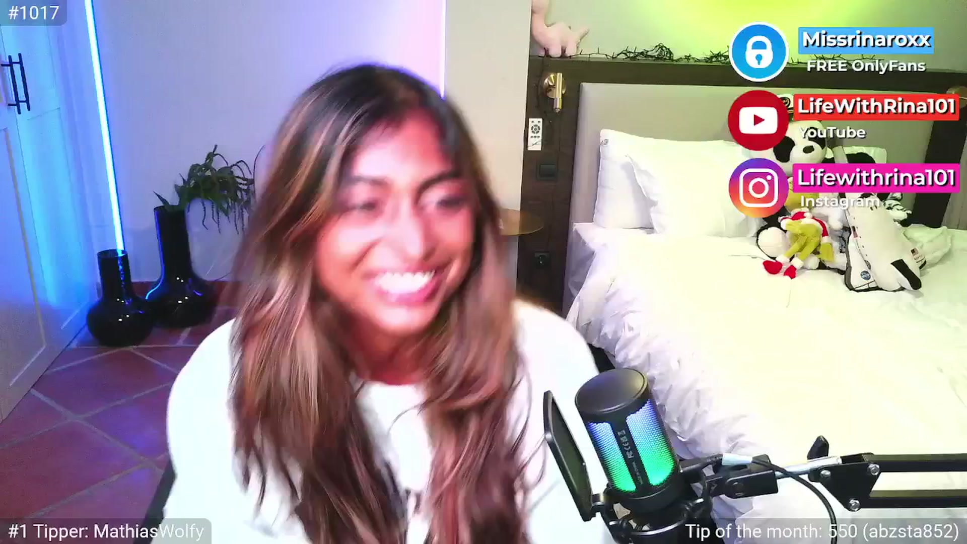 Gallery image thumbnail from Missrinaroxx's myfreecams stream on, 04/15/2026, 19:16 image 20 of 20