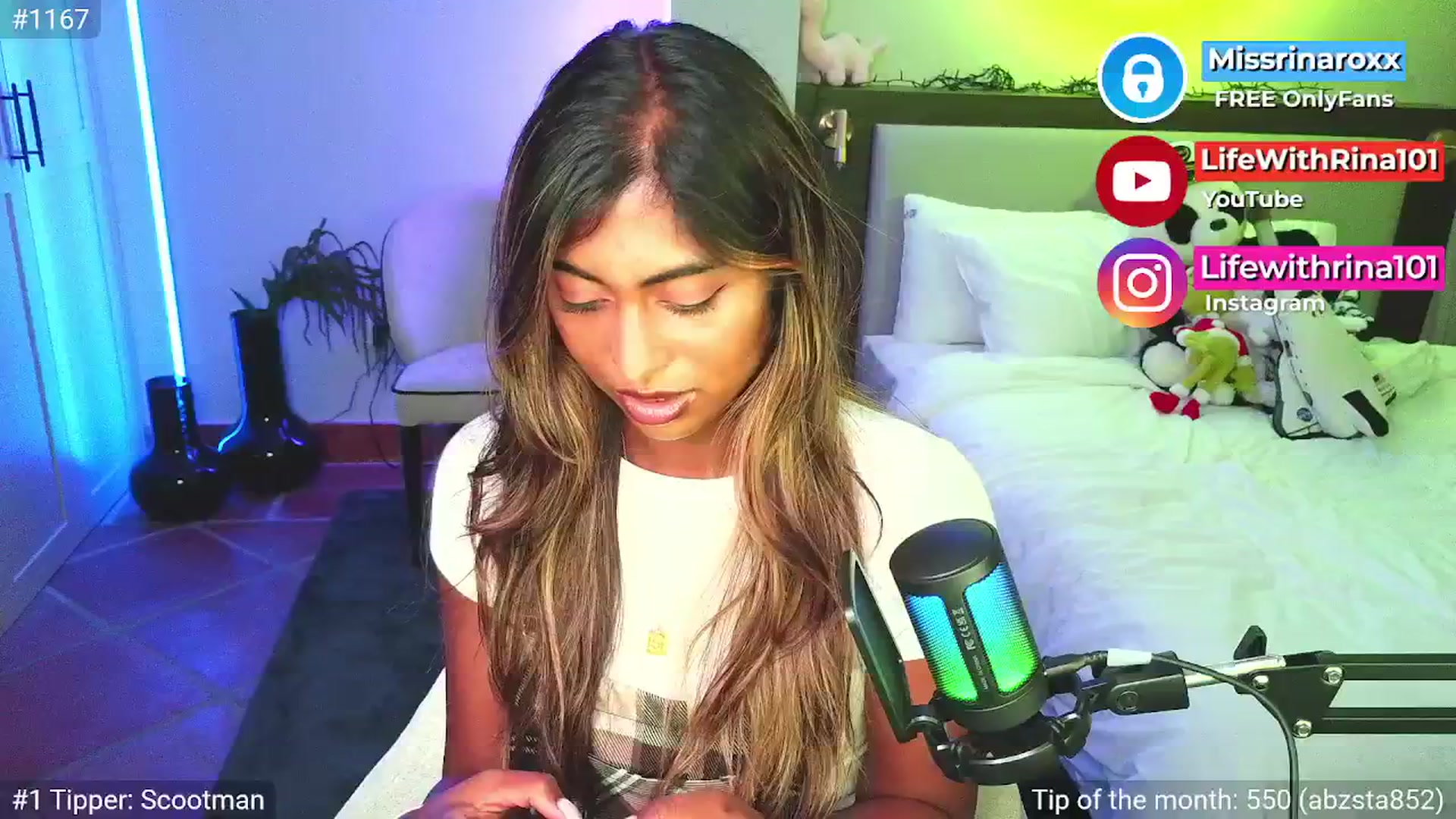 Gallery image thumbnail from Missrinaroxx's myfreecams stream on, 04/17/2026, 20:04 image 9 of 20