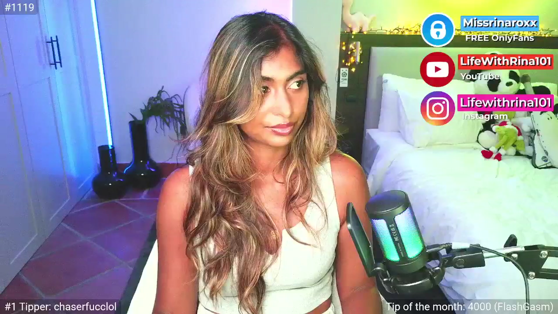 Gallery image thumbnail from Missrinaroxx's myfreecams stream on, 04/20/2026, 19:31 image 19 of 20