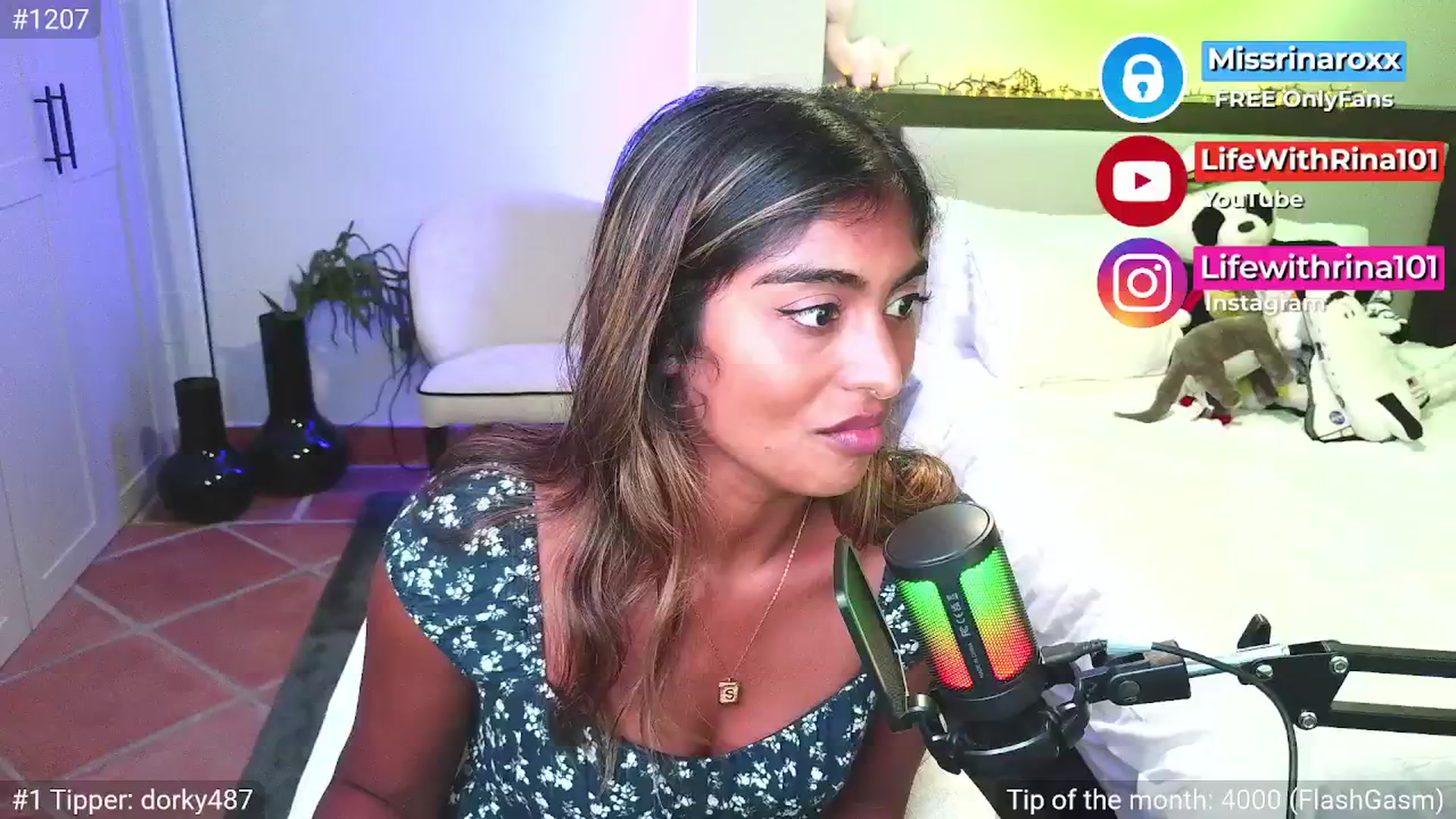 Gallery image thumbnail from Missrinaroxx's myfreecams stream on, 04/22/2026, 19:55 image 4 of 20