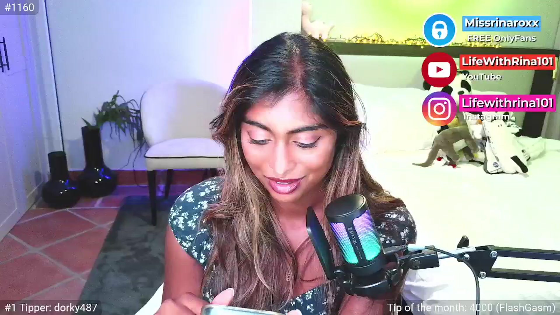 Gallery image thumbnail from Missrinaroxx's myfreecams stream on, 04/22/2026, 19:55 image 14 of 20