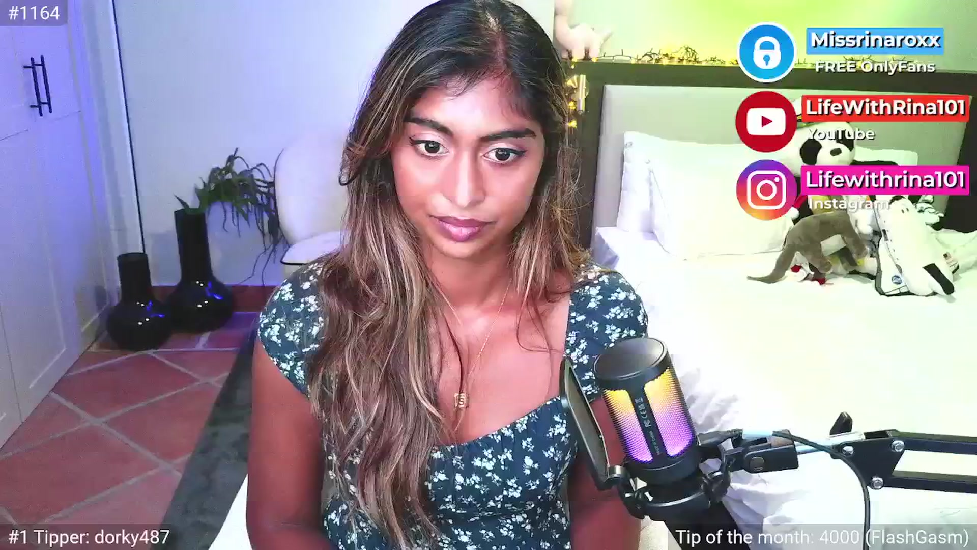 Gallery image thumbnail from Missrinaroxx's myfreecams stream on, 04/22/2026, 19:55 image 9 of 20