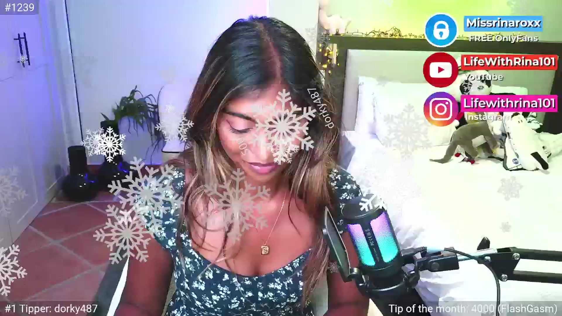 Gallery image thumbnail from Missrinaroxx's myfreecams stream on, 04/22/2026, 19:55 image 2 of 20
