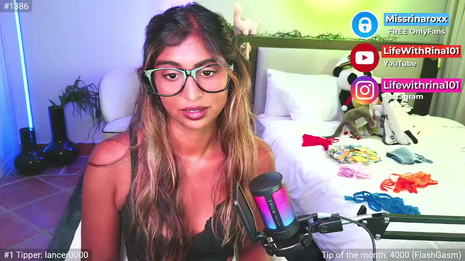 Gallery image thumbnail from Missrinaroxx's myfreecams stream on, 04/27/2026, 12:18 image 20 of 20