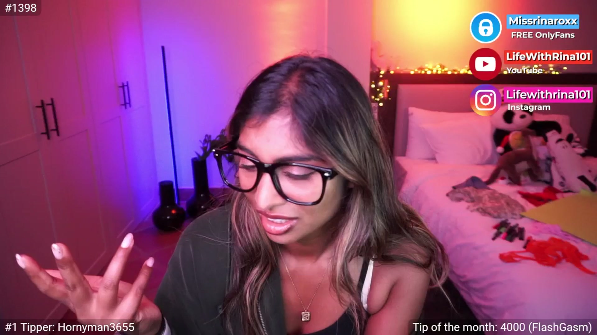 Gallery image thumbnail from Missrinaroxx's myfreecams stream on, 04/30/2026, 18:45 image 14 of 20