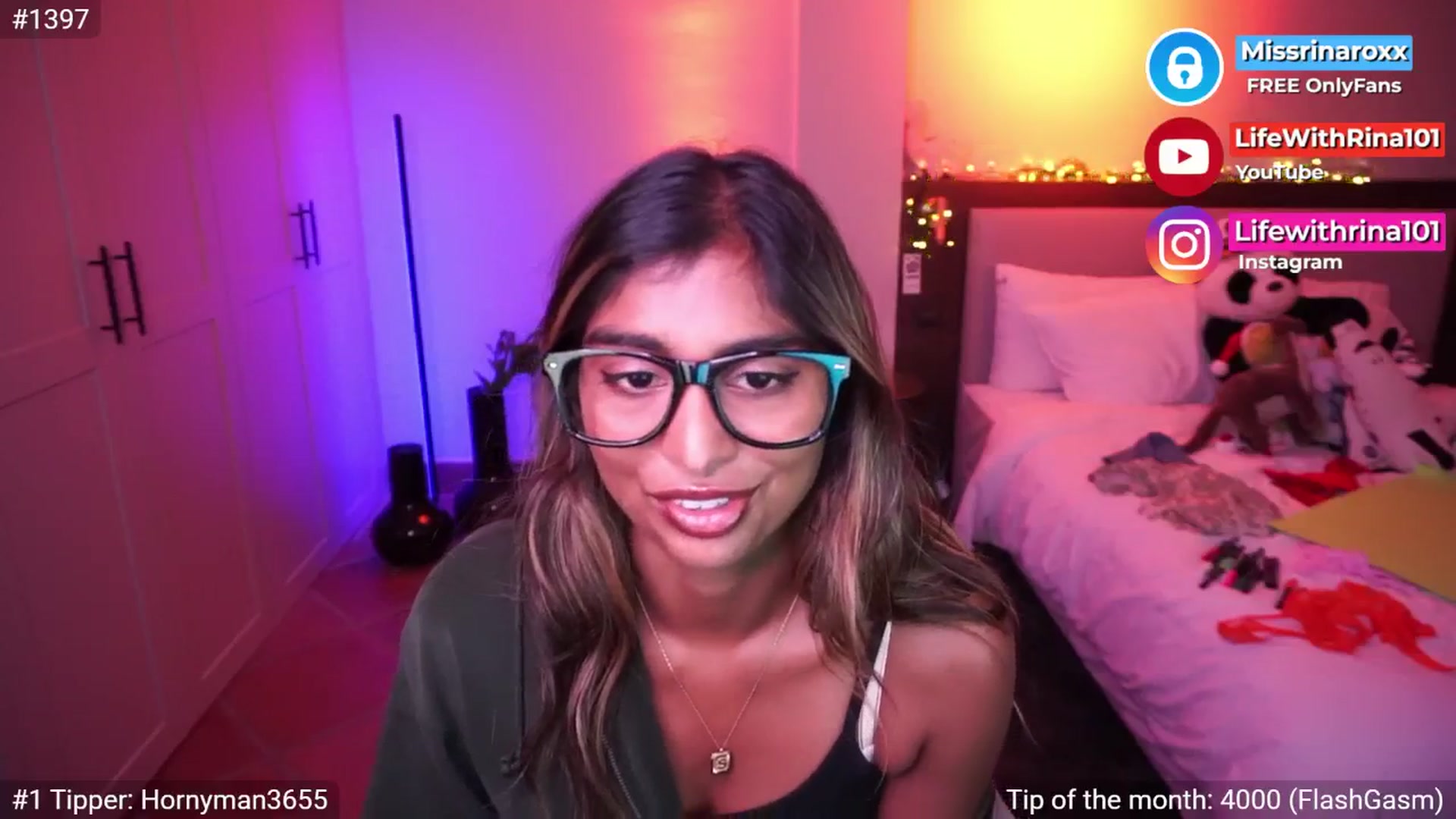 Gallery image thumbnail from Missrinaroxx's myfreecams stream on, 04/30/2026, 18:45 image 13 of 20