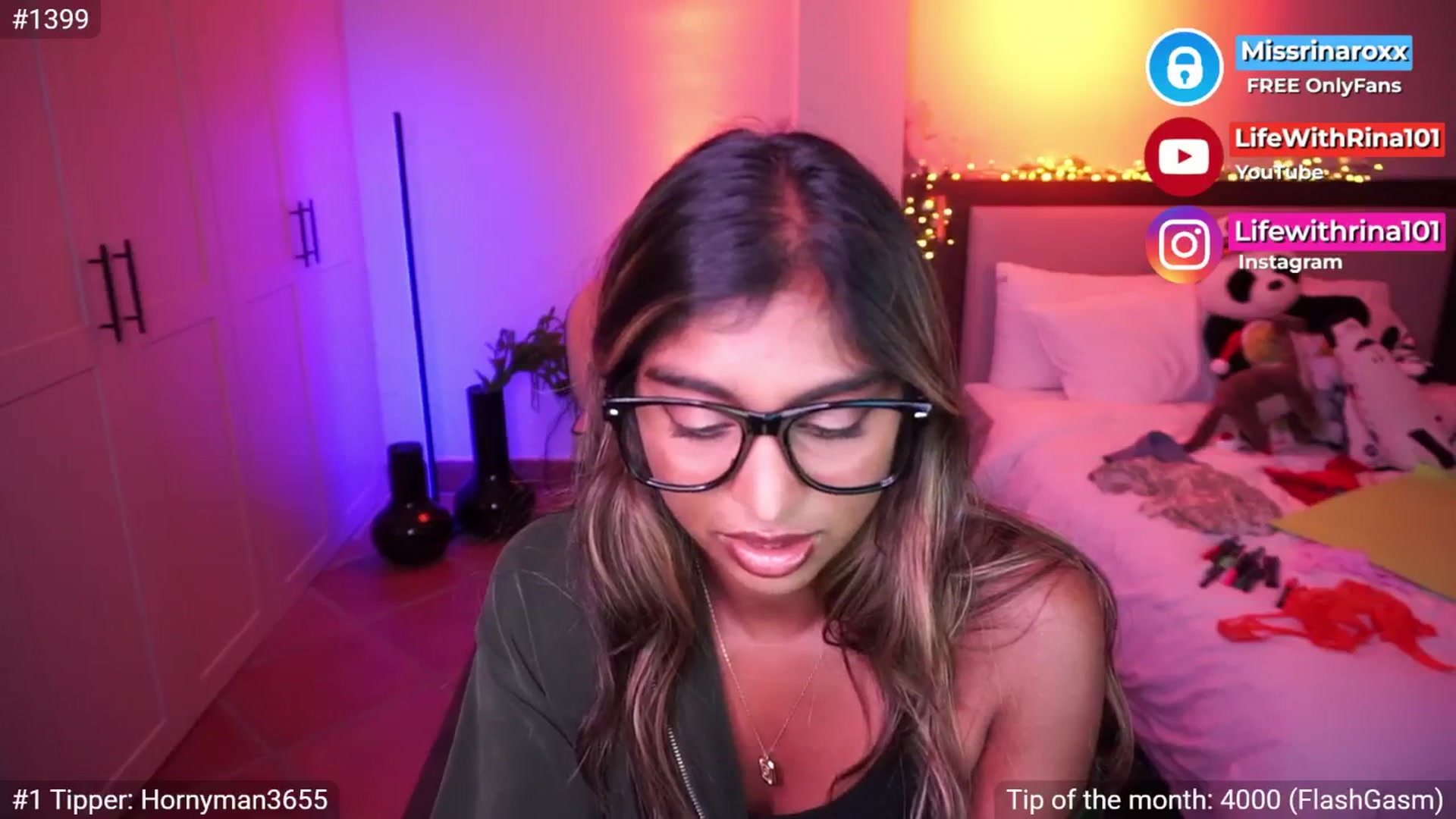 Gallery image thumbnail from Missrinaroxx's myfreecams stream on, 04/30/2026, 18:45 image 16 of 20