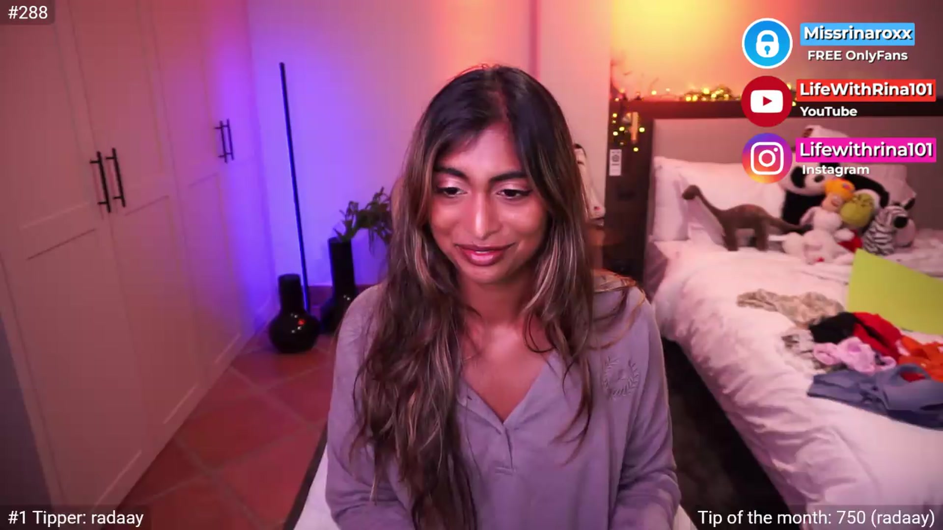 Gallery image thumbnail from Missrinaroxx's myfreecams stream on, 05/02/2026, 20:32 image 12 of 20