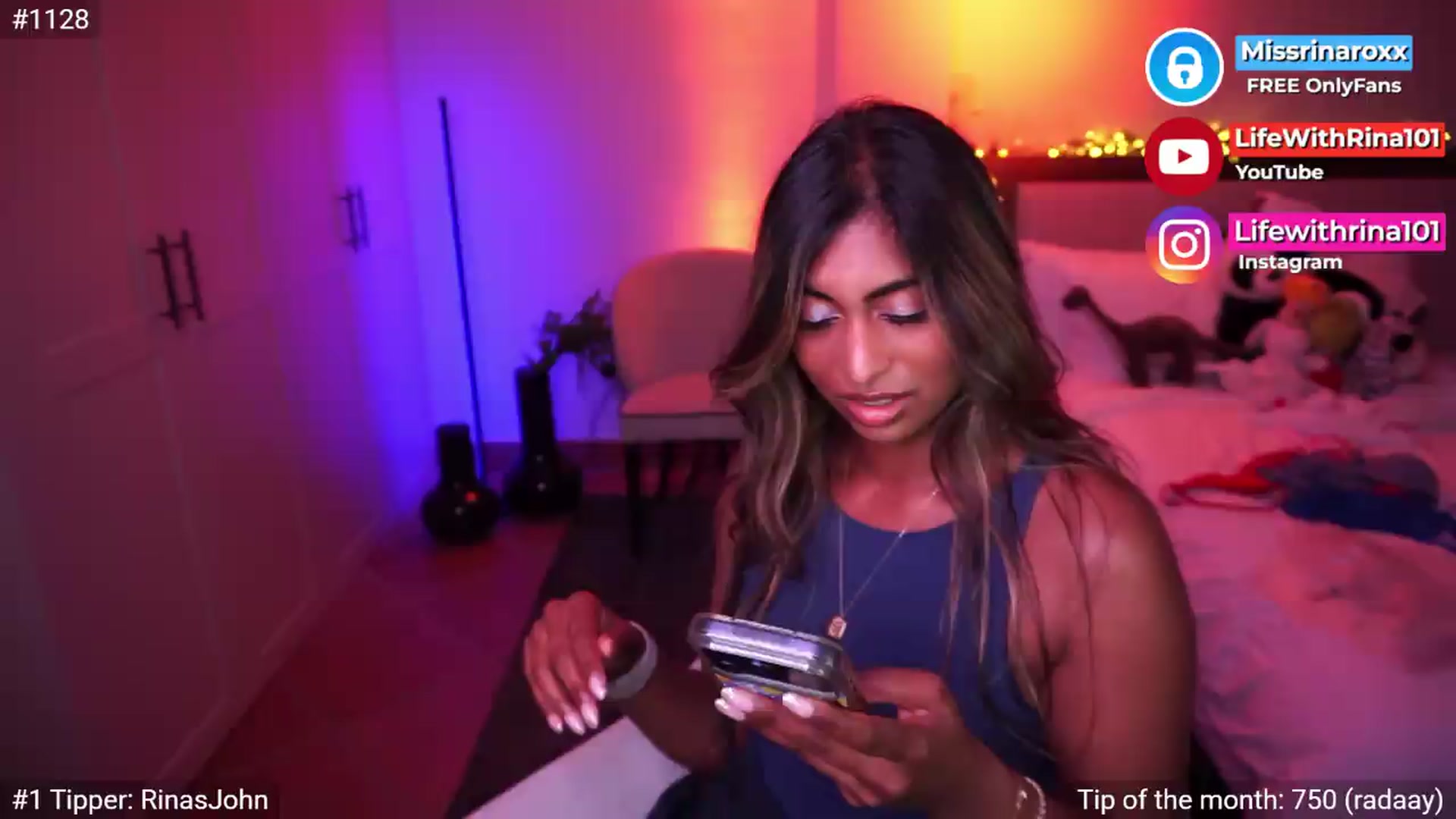 Gallery image thumbnail from Missrinaroxx's myfreecams stream on, 05/13/2026, 20:38 image 17 of 20