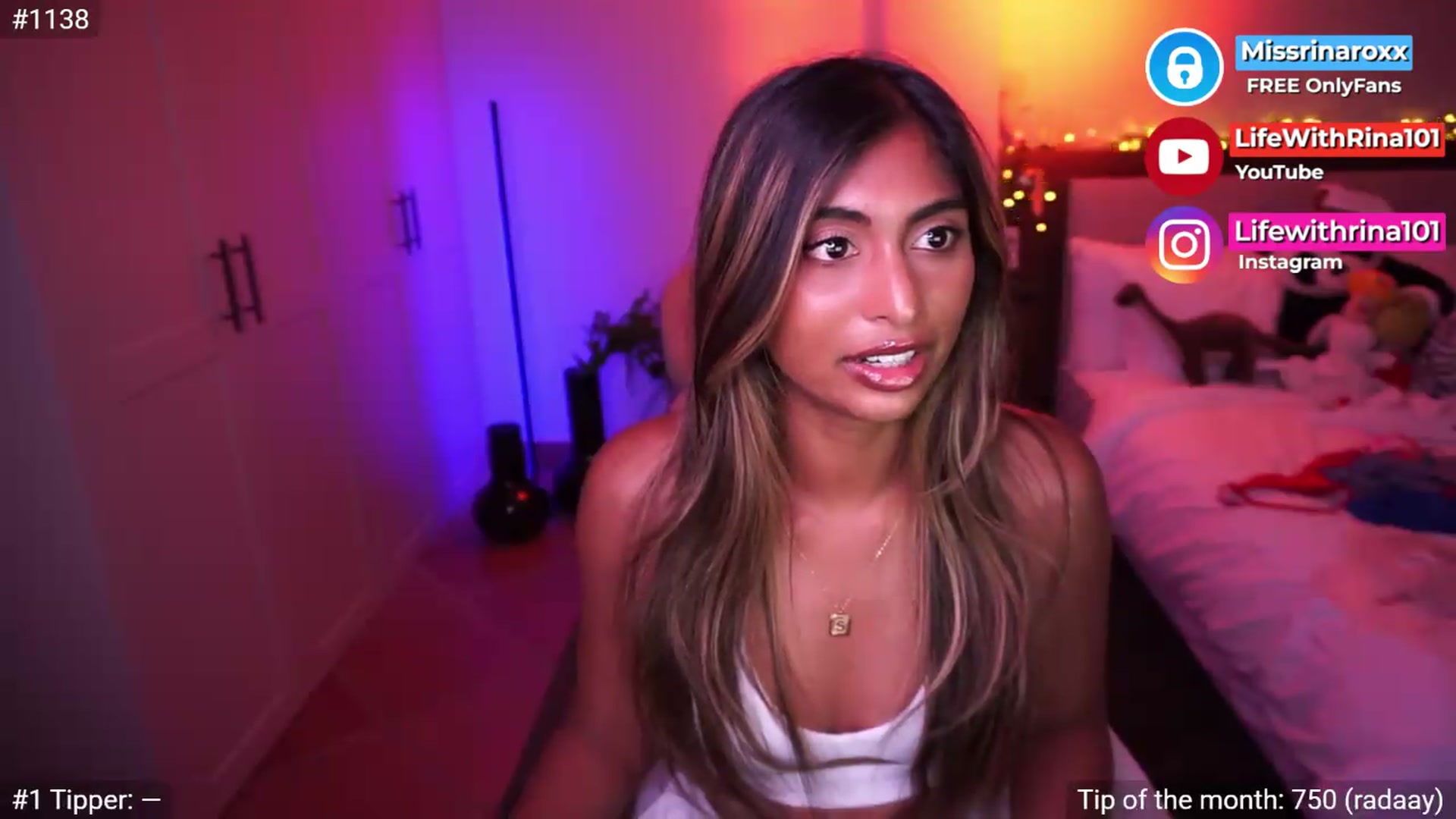 Gallery image thumbnail from Missrinaroxx's myfreecams stream on, 05/14/2026, 20:18 image 2 of 20