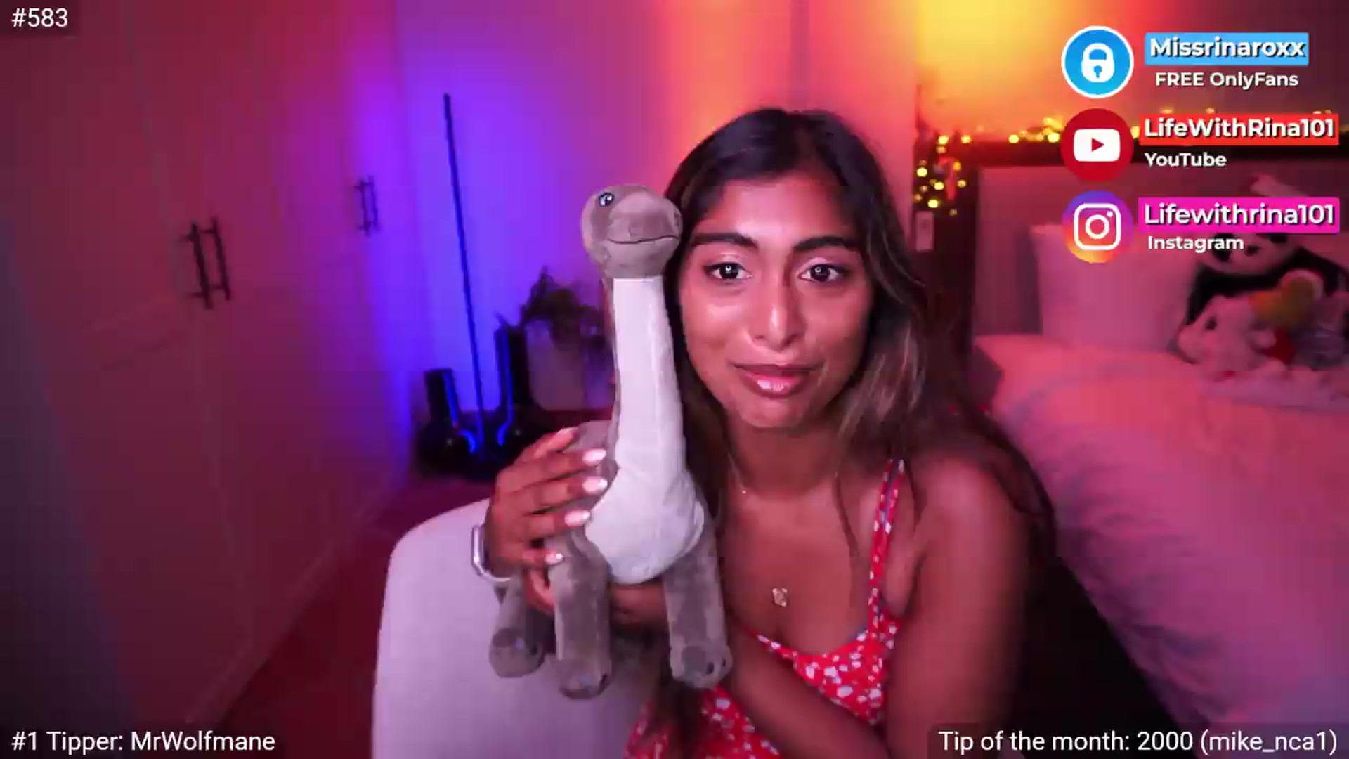 Gallery image thumbnail from Missrinaroxx's myfreecams stream on, 05/17/2026, 19:42 image 16 of 20