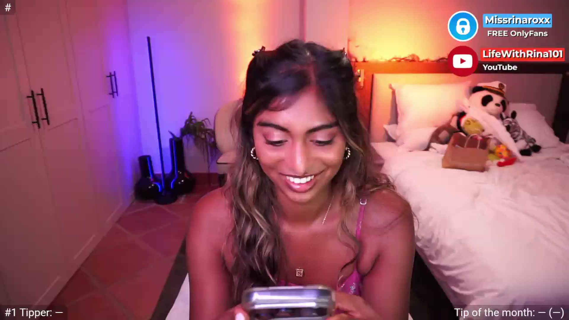 Gallery image thumbnail from Missrinaroxx's myfreecams stream on, 06/01/2026, 19:03 image 15 of 20