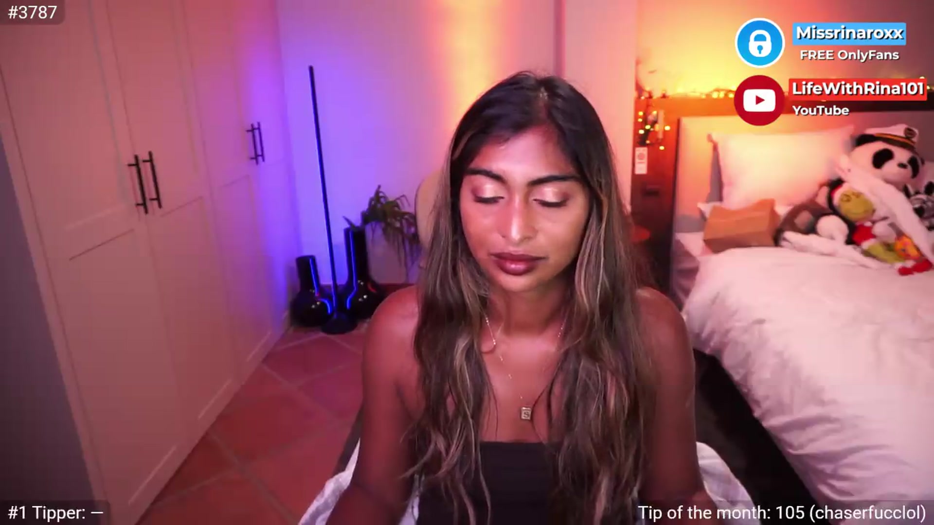 Gallery image thumbnail from Missrinaroxx's myfreecams stream on, 06/04/2026, 19:07 image 14 of 20