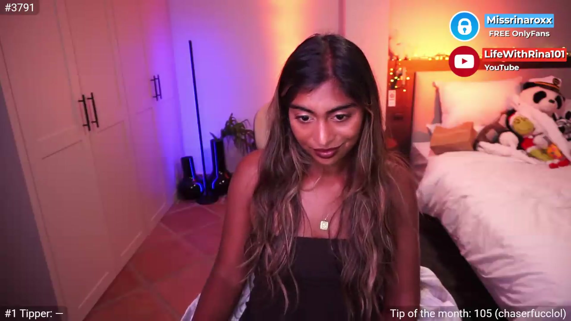 Gallery image thumbnail from Missrinaroxx's myfreecams stream on, 06/04/2026, 19:07 image 17 of 20