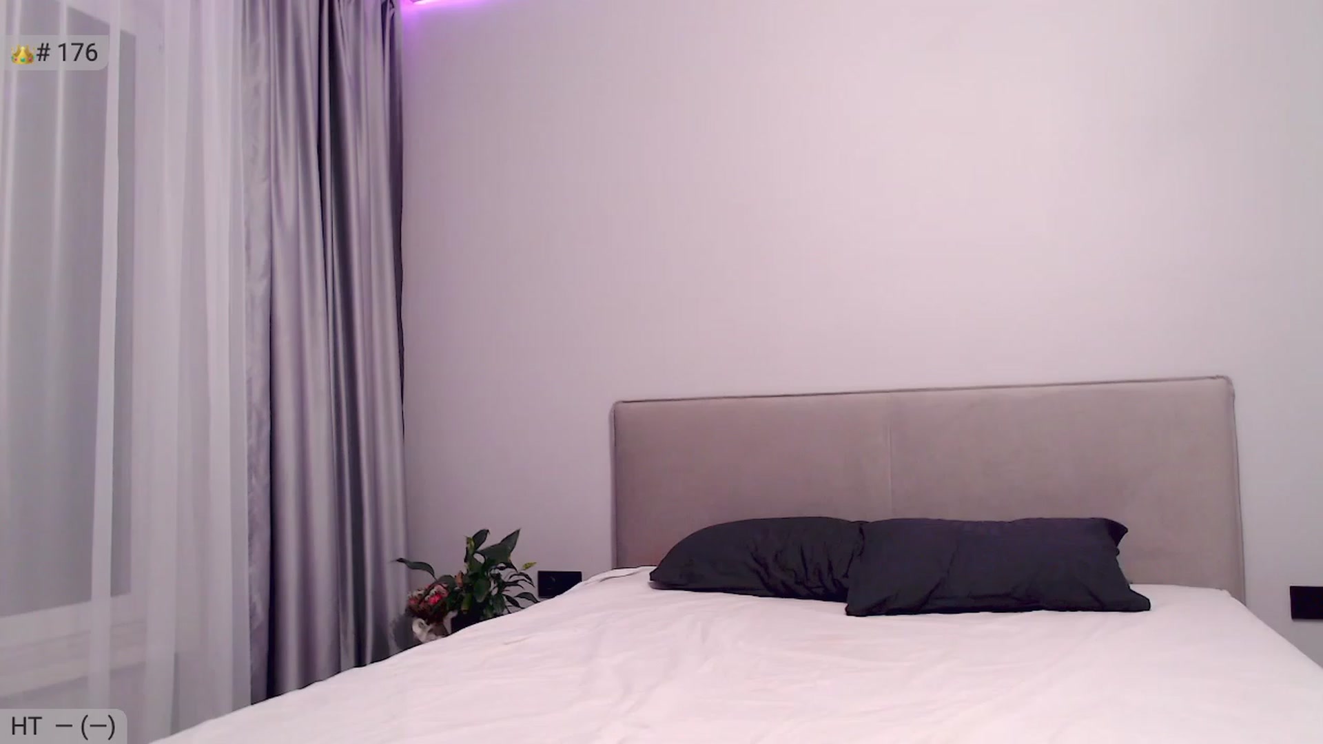 Gallery image thumbnail from MisssAmazing's myfreecams stream on, 11/22/2022, 19:32 image 3 of 20