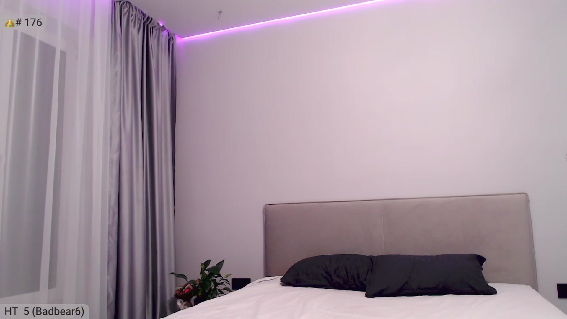 Gallery image thumbnail from MisssAmazing's myfreecams stream on, 11/22/2022, 20:00 image 8 of 20