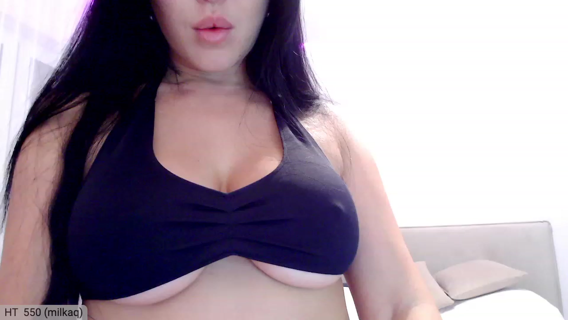 Gallery image thumbnail from MisssAmazing's myfreecams stream on, 12/02/2022, 21:57 image 15 of 20