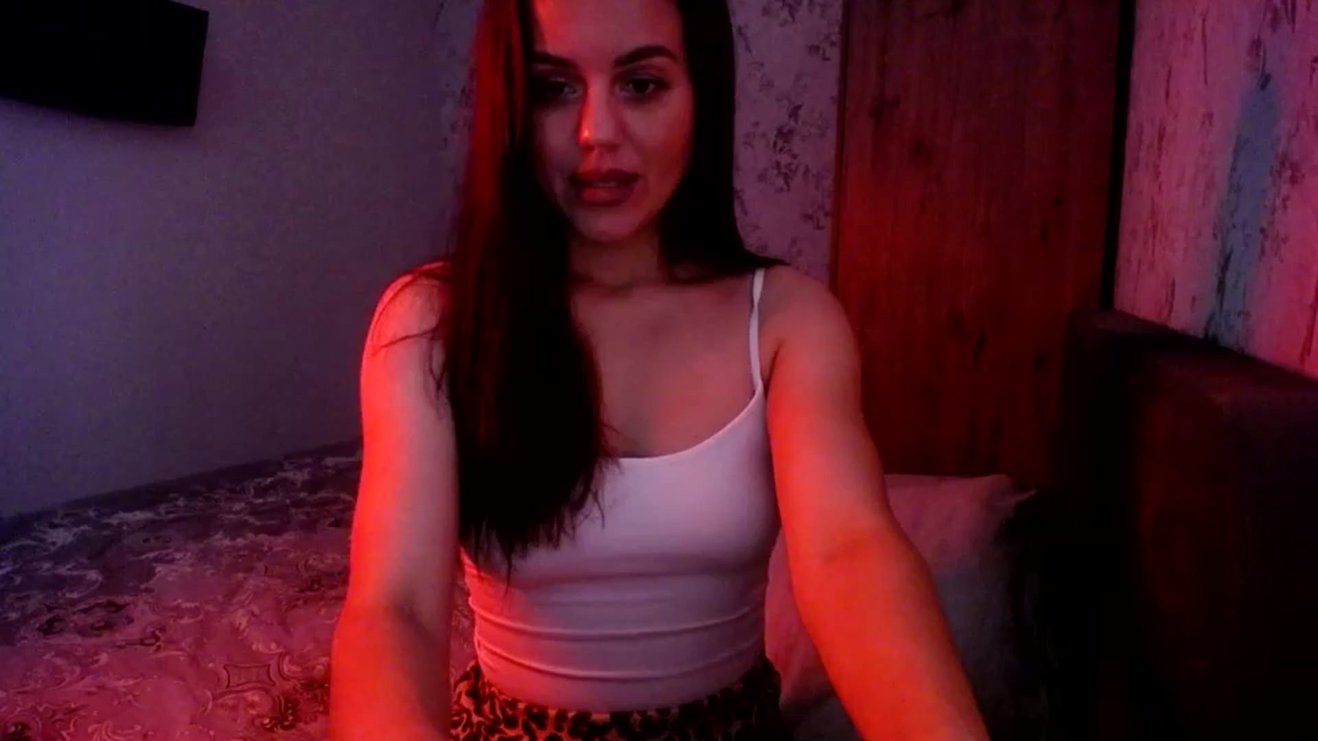 Gallery image thumbnail from MisssAnny's myfreecams stream on, 05/28/2025, 14:55 image 16 of 20