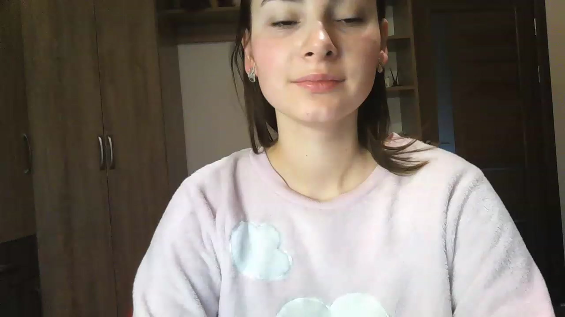 Gallery image thumbnail from MisssLove_is's myfreecams stream on, 12/02/2022, 07:53 image 4 of 20
