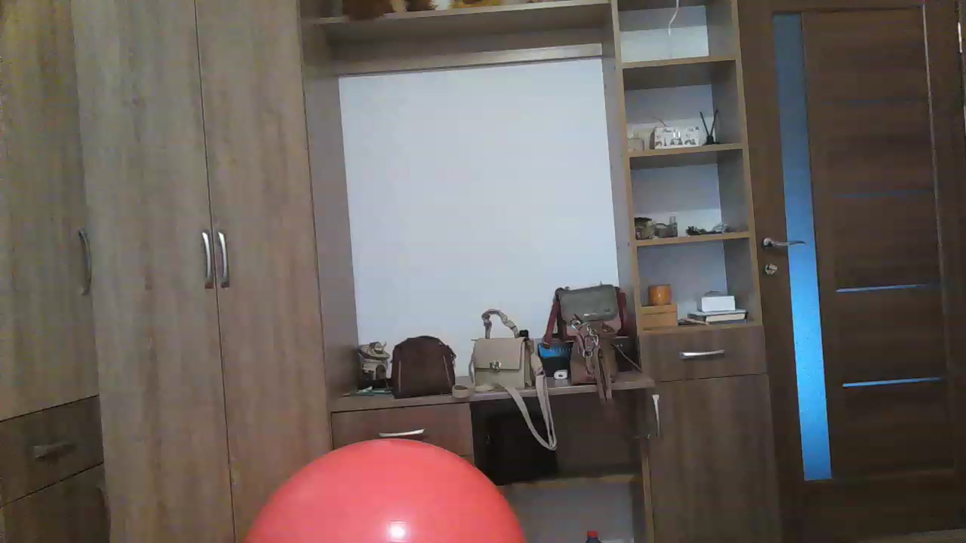 Gallery image thumbnail from MisssLove_is's myfreecams stream on, 12/02/2022, 07:53 image 1 of 20