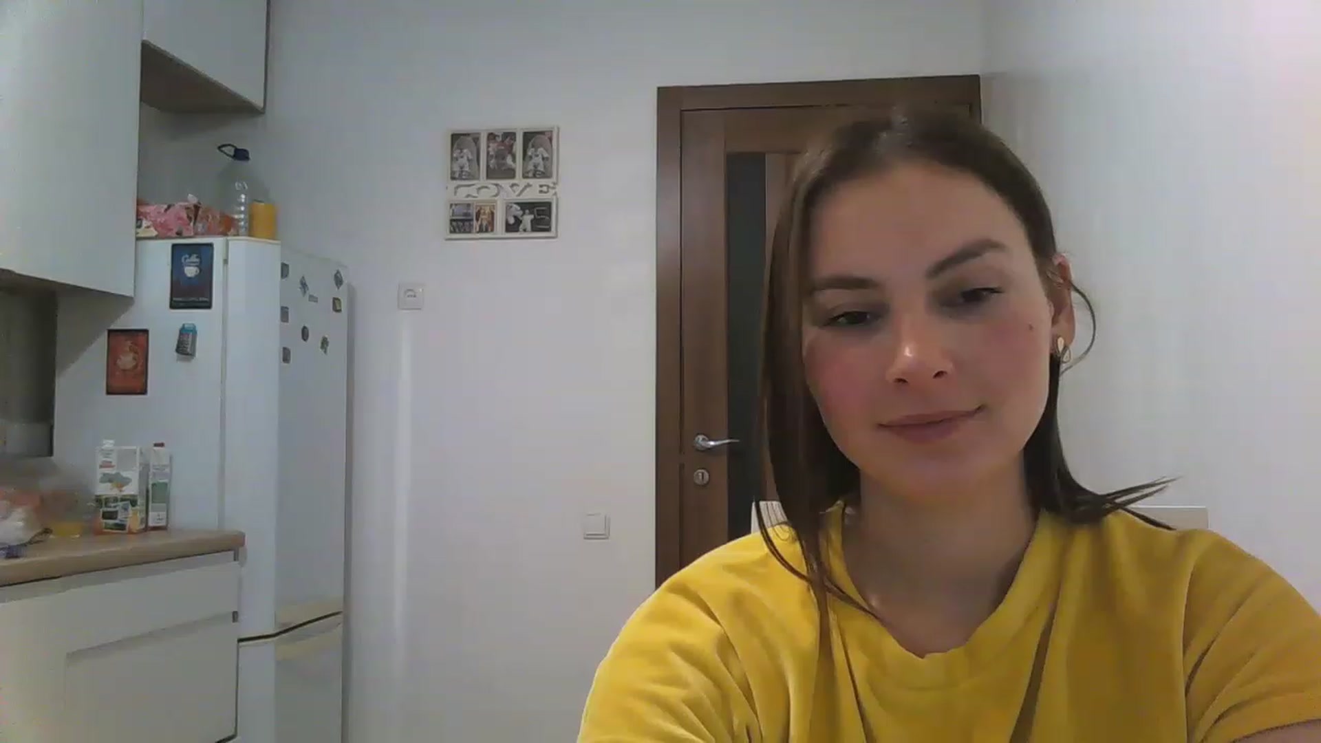 Gallery image thumbnail from MisssLove_is's myfreecams stream on, 12/03/2022, 14:31 image 14 of 20