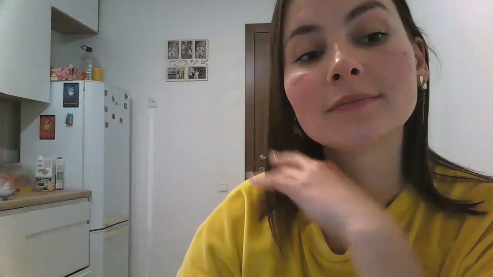 Gallery image thumbnail from MisssLove_is's myfreecams stream on, 12/03/2022, 14:31 image 19 of 20