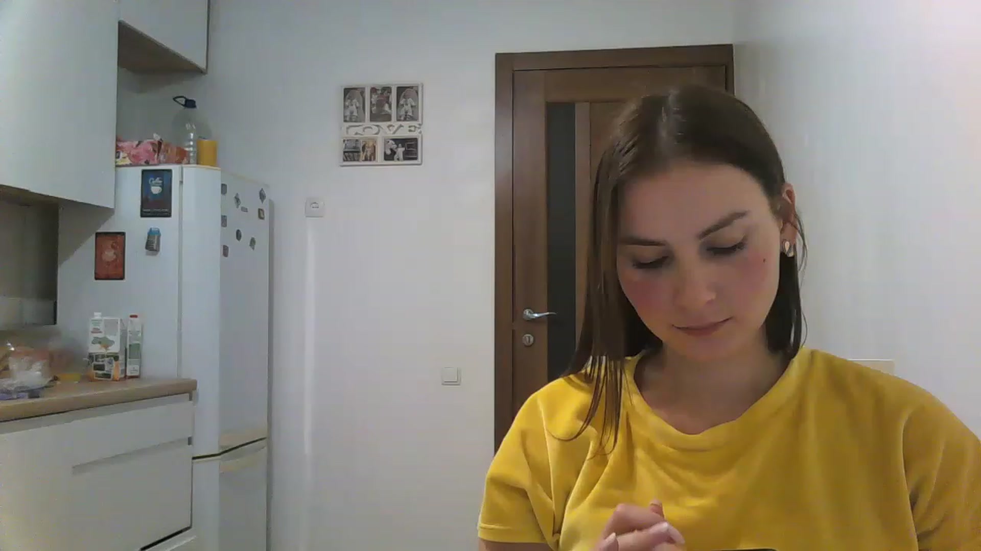Gallery image thumbnail from MisssLove_is's myfreecams stream on, 12/03/2022, 14:31 image 20 of 20