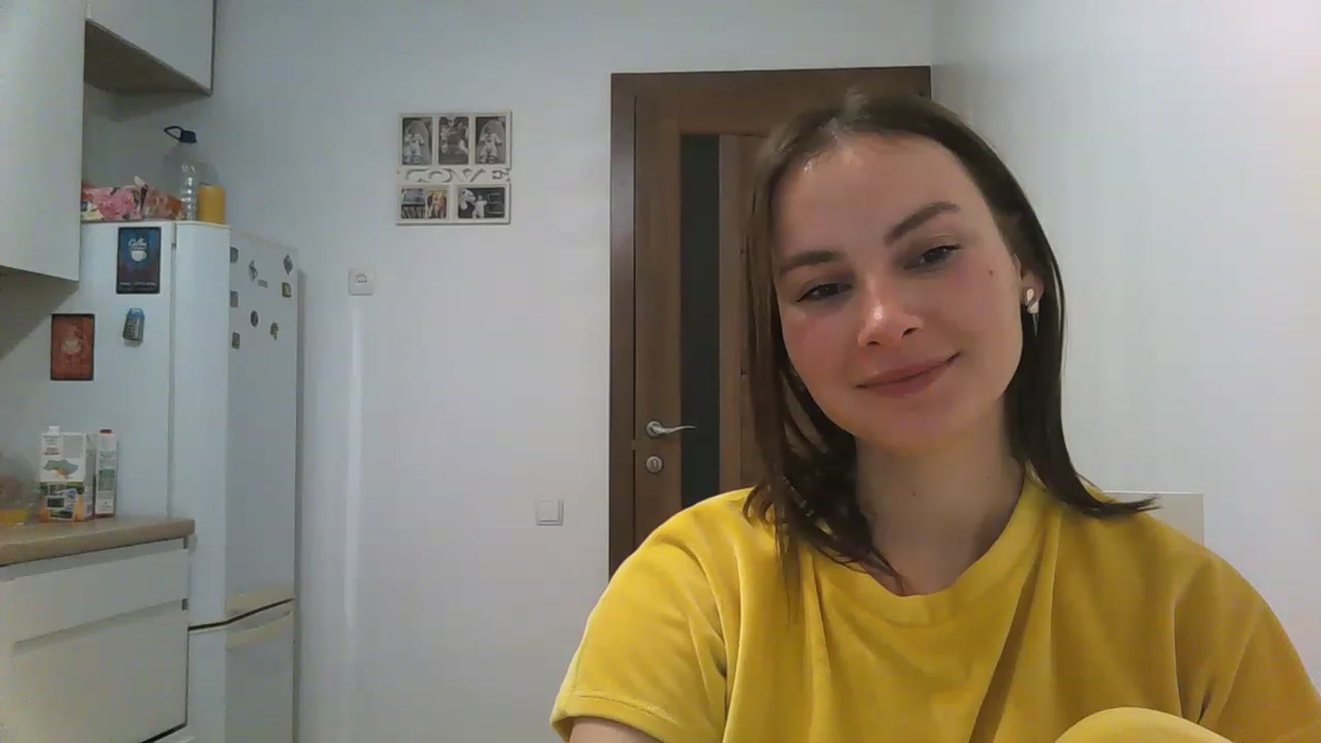 Gallery image thumbnail from MisssLove_is's myfreecams stream on, 12/03/2022, 14:31 image 4 of 20