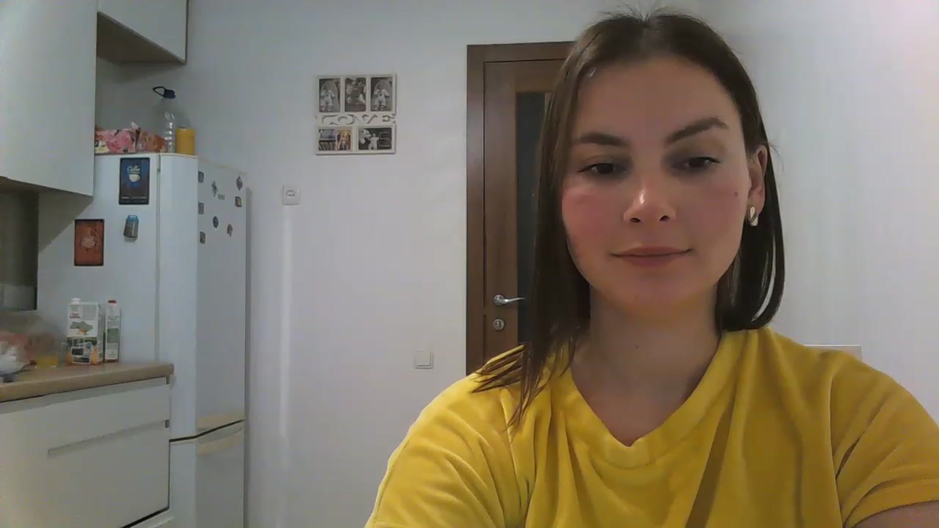Gallery image thumbnail from MisssLove_is's myfreecams stream on, 12/03/2022, 14:31 image 16 of 20