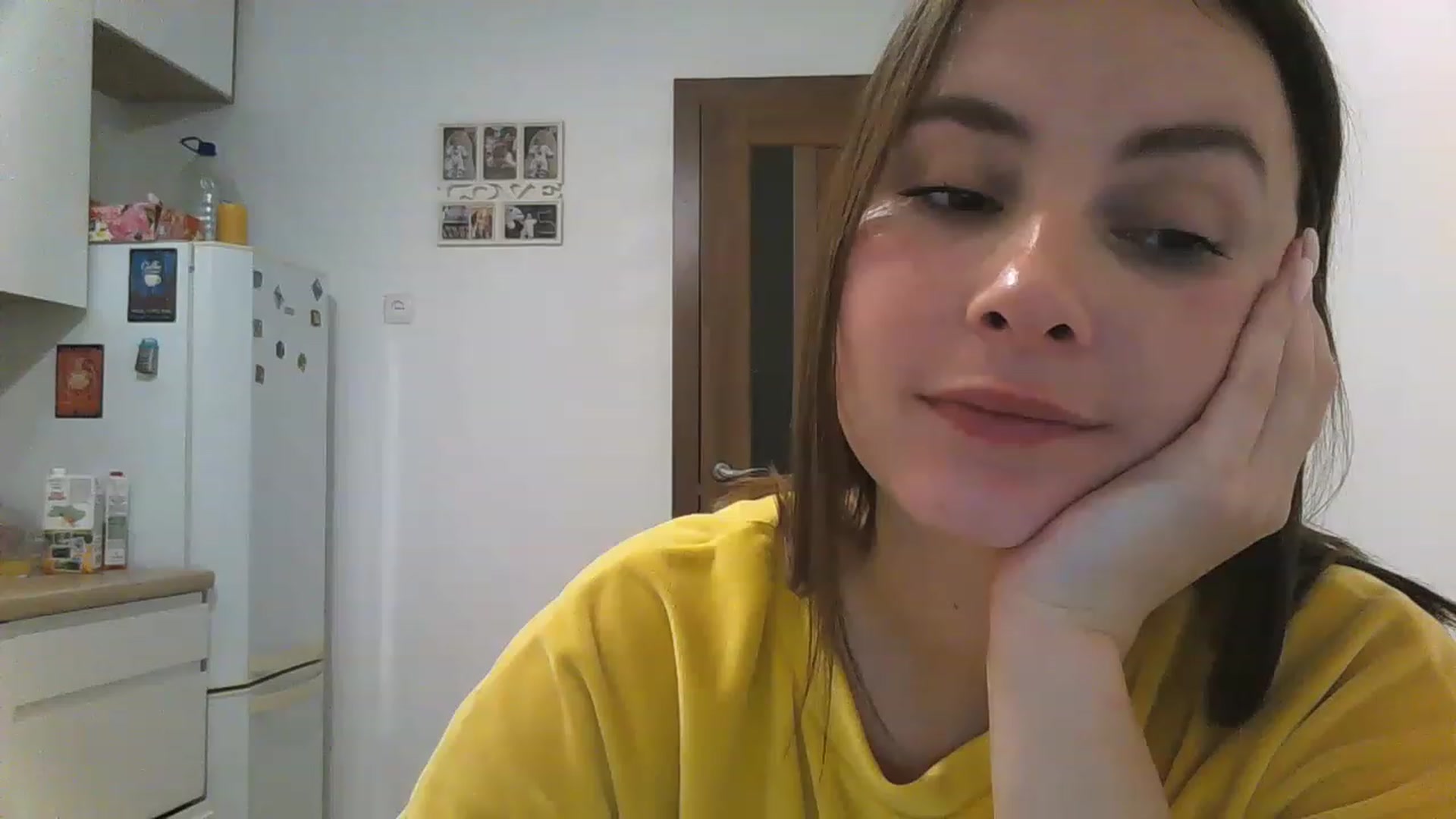 Gallery image thumbnail from MisssLove_is's myfreecams stream on, 12/03/2022, 14:31 image 1 of 20