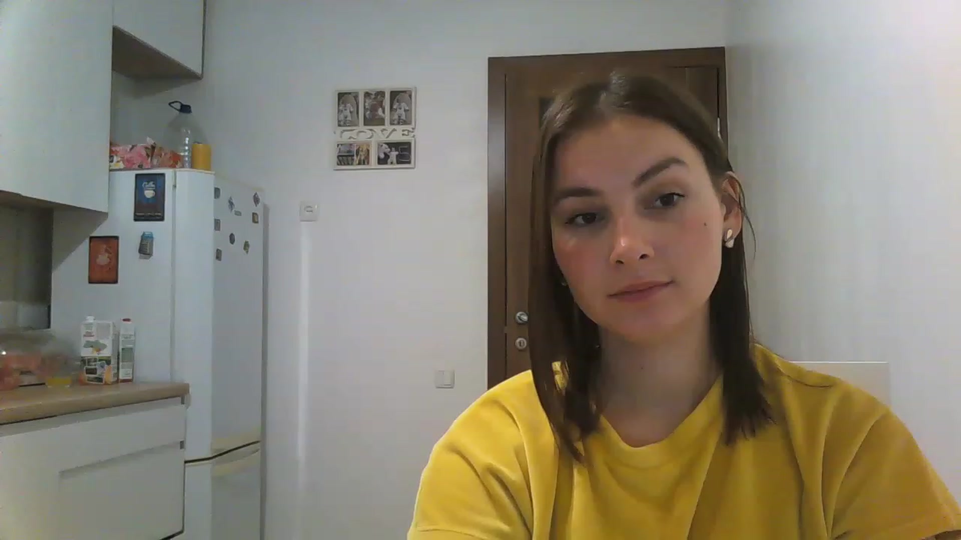 Gallery image thumbnail from MisssLove_is's myfreecams stream on, 12/03/2022, 15:15 image 18 of 20
