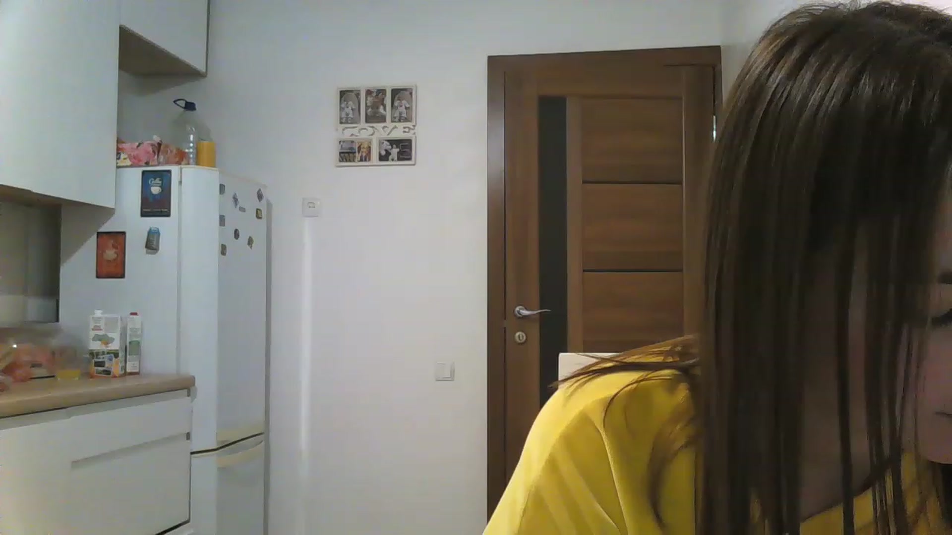 Gallery image thumbnail from MisssLove_is's myfreecams stream on, 12/03/2022, 15:15 image 7 of 20