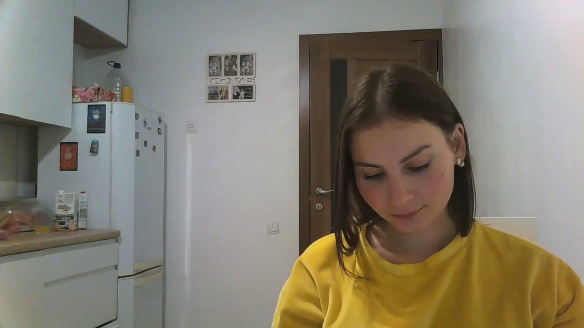 Gallery image thumbnail from MisssLove_is's myfreecams stream on, 12/03/2022, 15:15 image 9 of 20