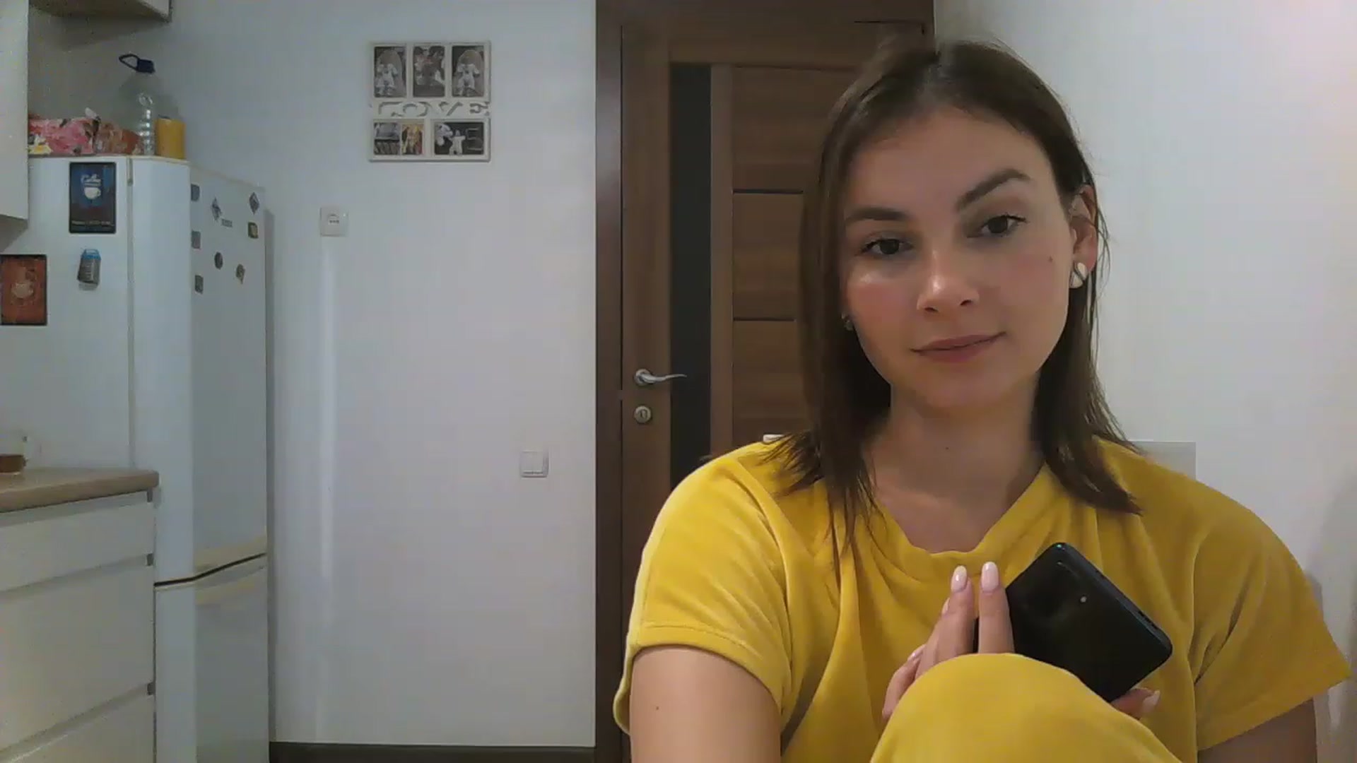 Gallery image thumbnail from MisssLove_is's myfreecams stream on, 12/04/2022, 12:26 image 13 of 20